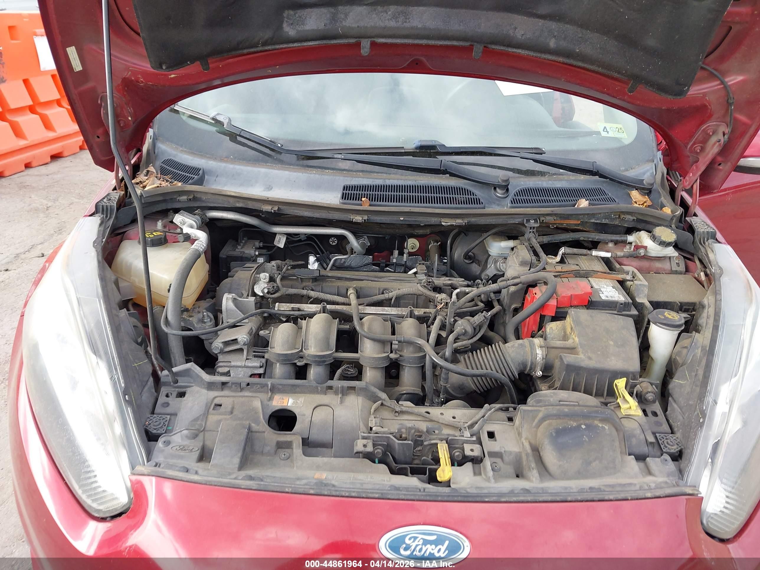 2015 Ford Fiesta Se Red vin: 3FADP4BJ5FM133679