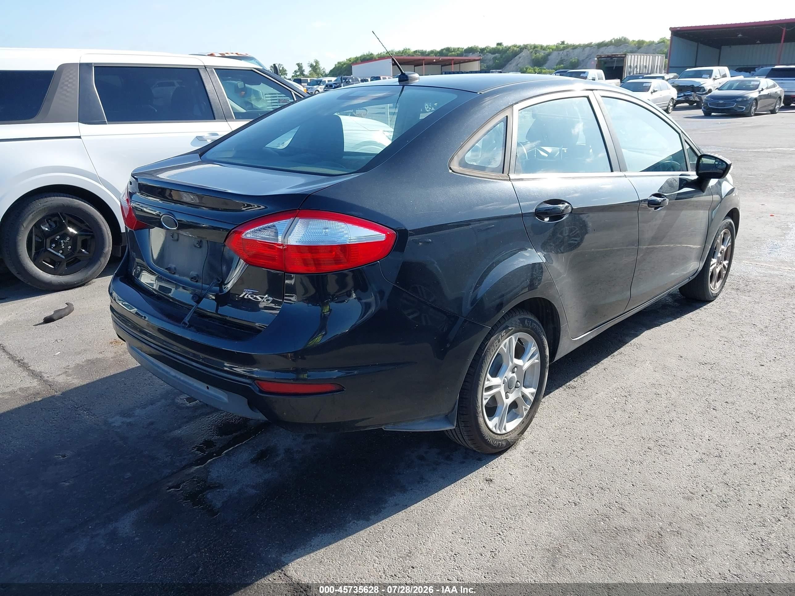 2015 Ford Fiesta Se Черный vin: 3FADP4BJ5FM150837