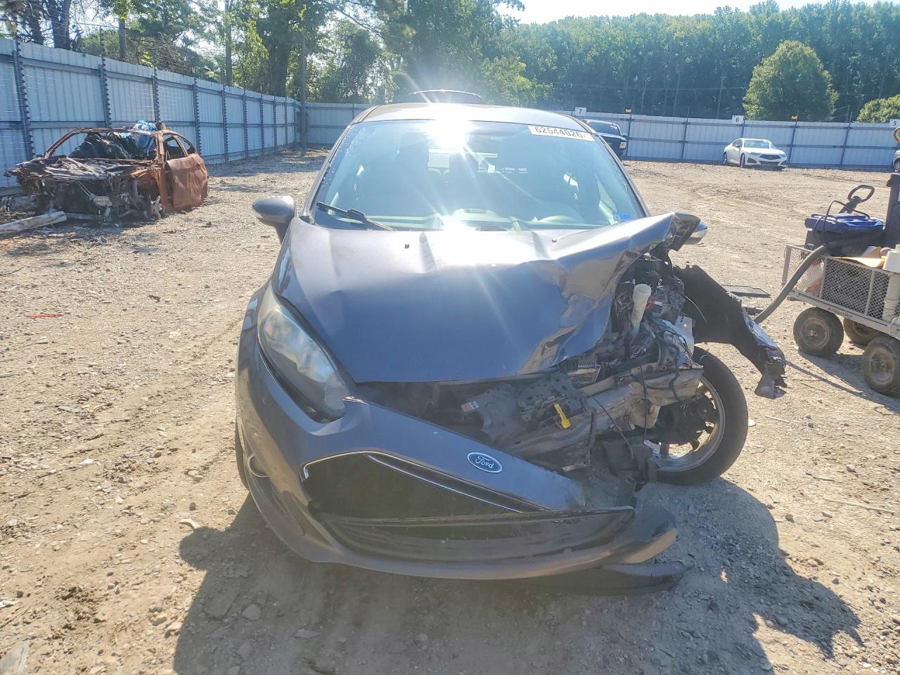 2015 Ford Fiesta Se Gray vin: 3FADP4BJ5FM157173