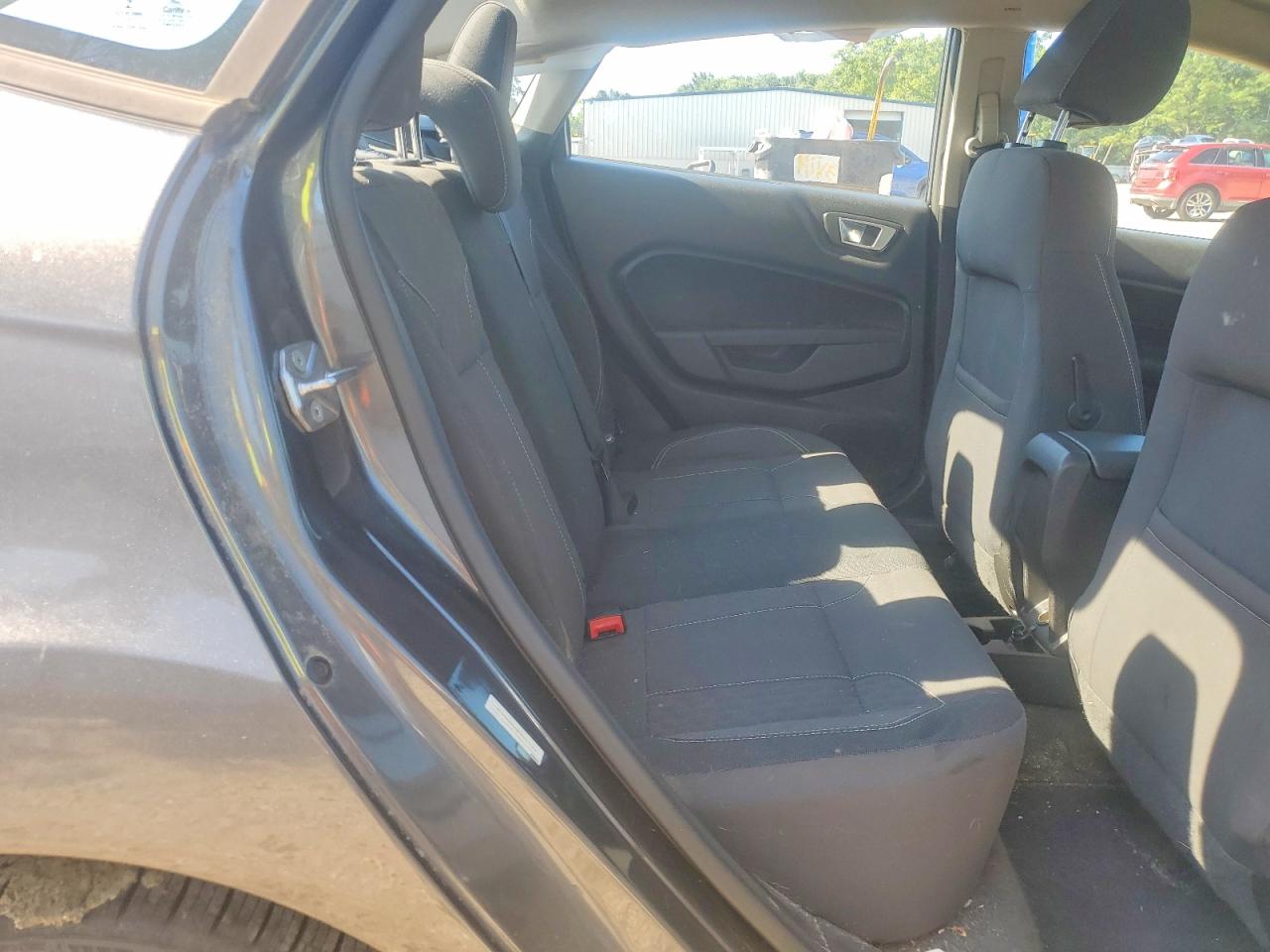 2015 Ford Fiesta Se Gray vin: 3FADP4BJ5FM157173