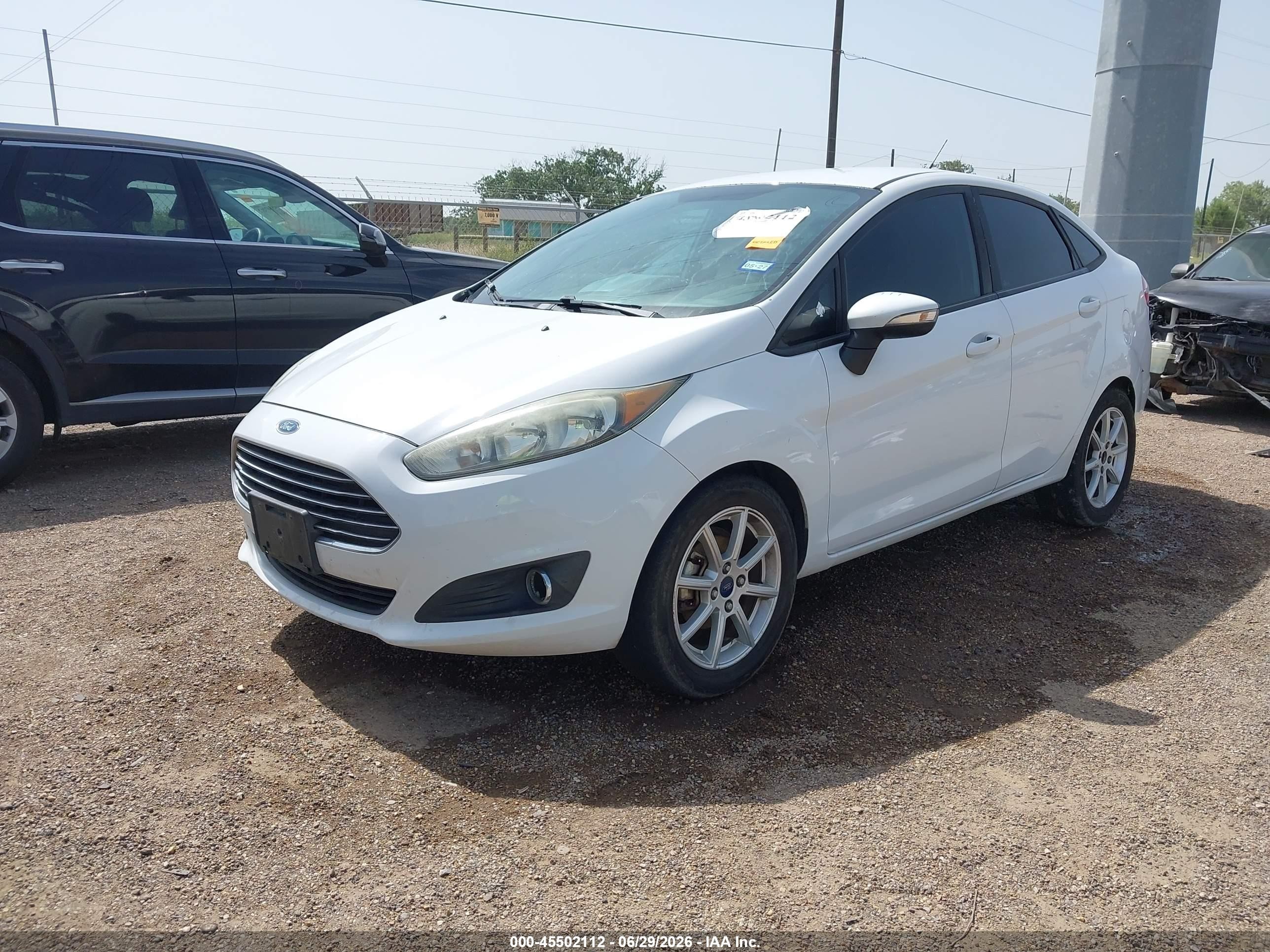 2015 Ford Fiesta Se White vin: 3FADP4BJ5FM161868