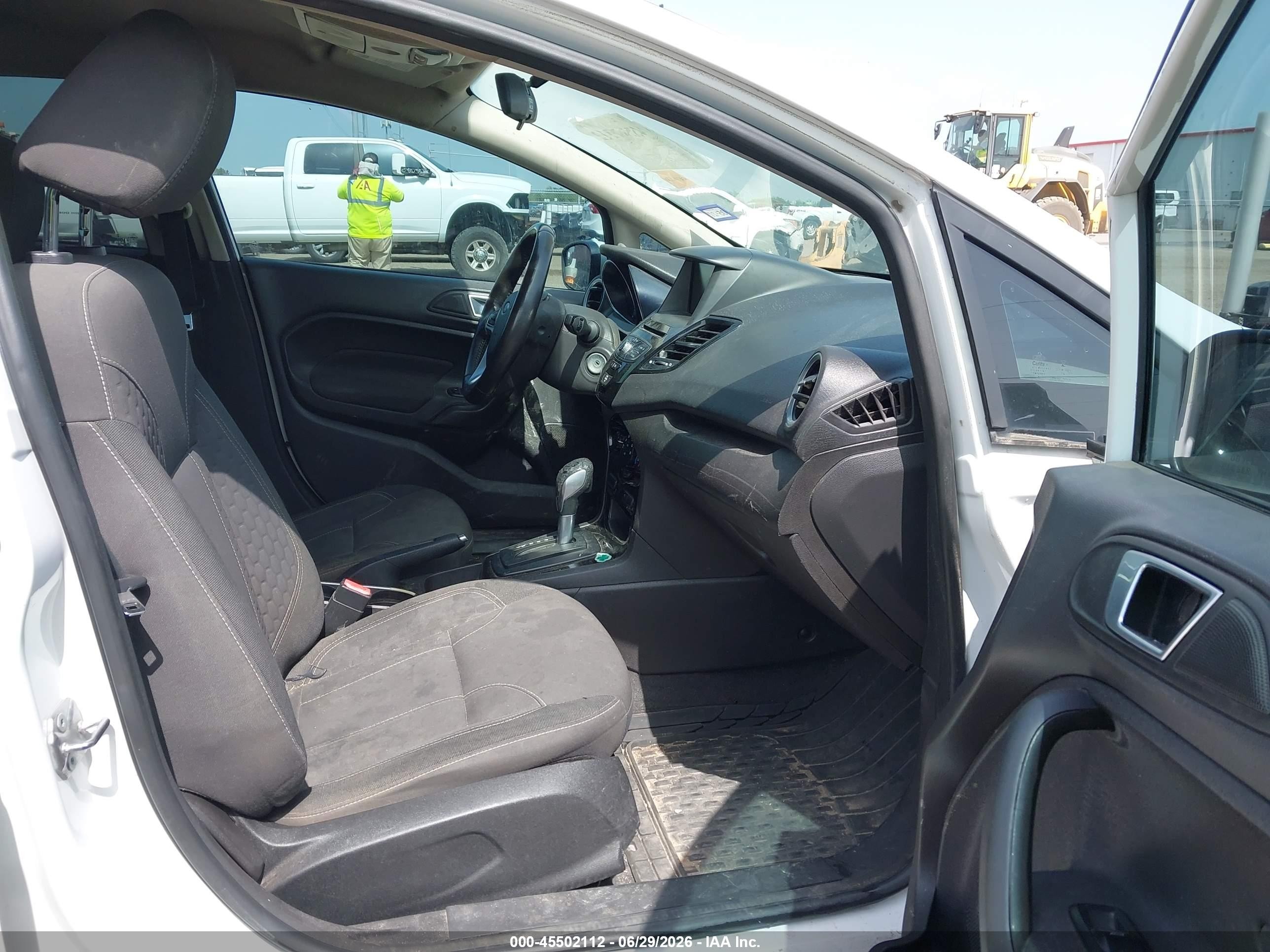 2015 Ford Fiesta Se White vin: 3FADP4BJ5FM161868