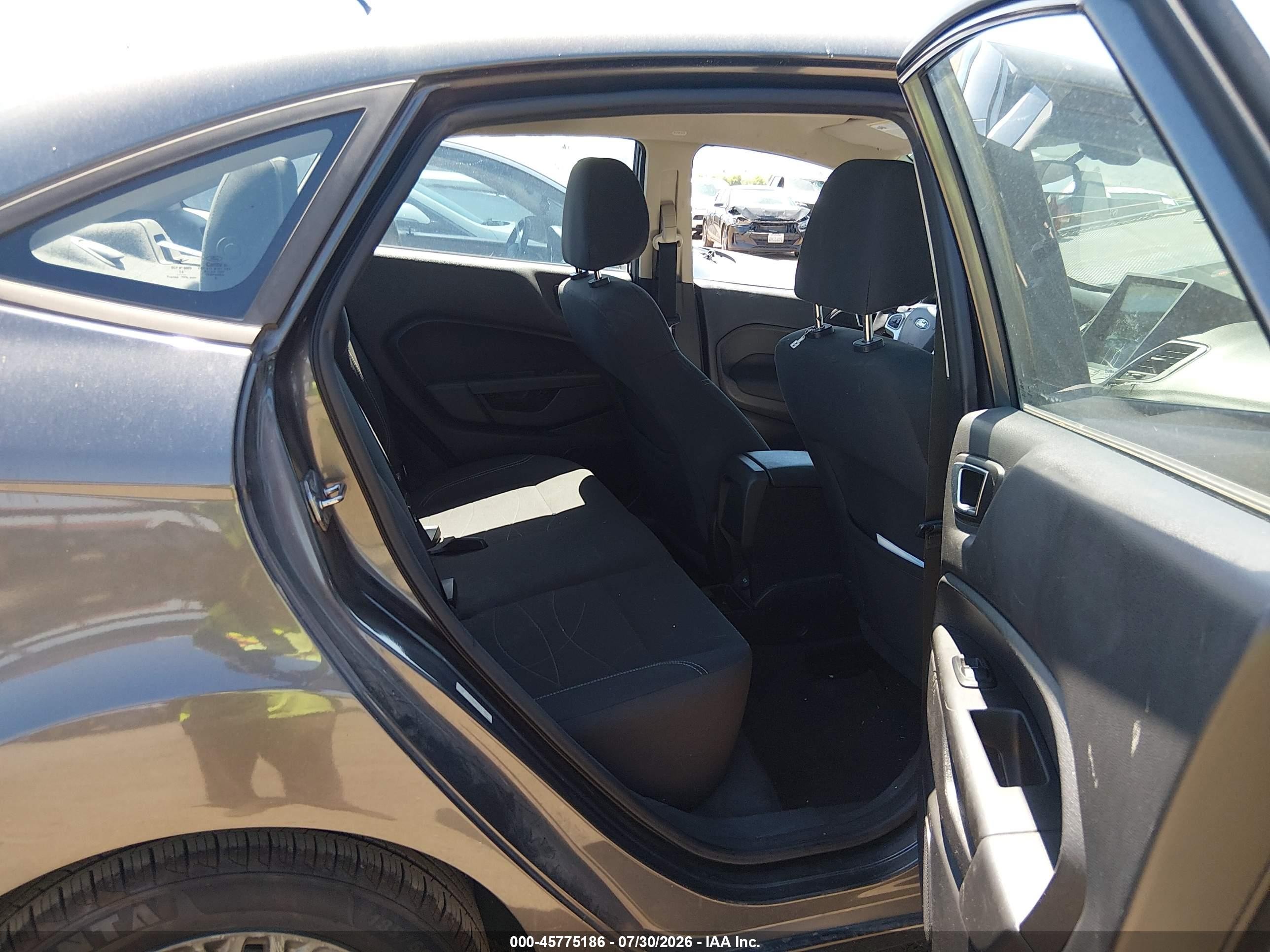 2015 Ford Fiesta Se Gray vin: 3FADP4BJ5FM161918