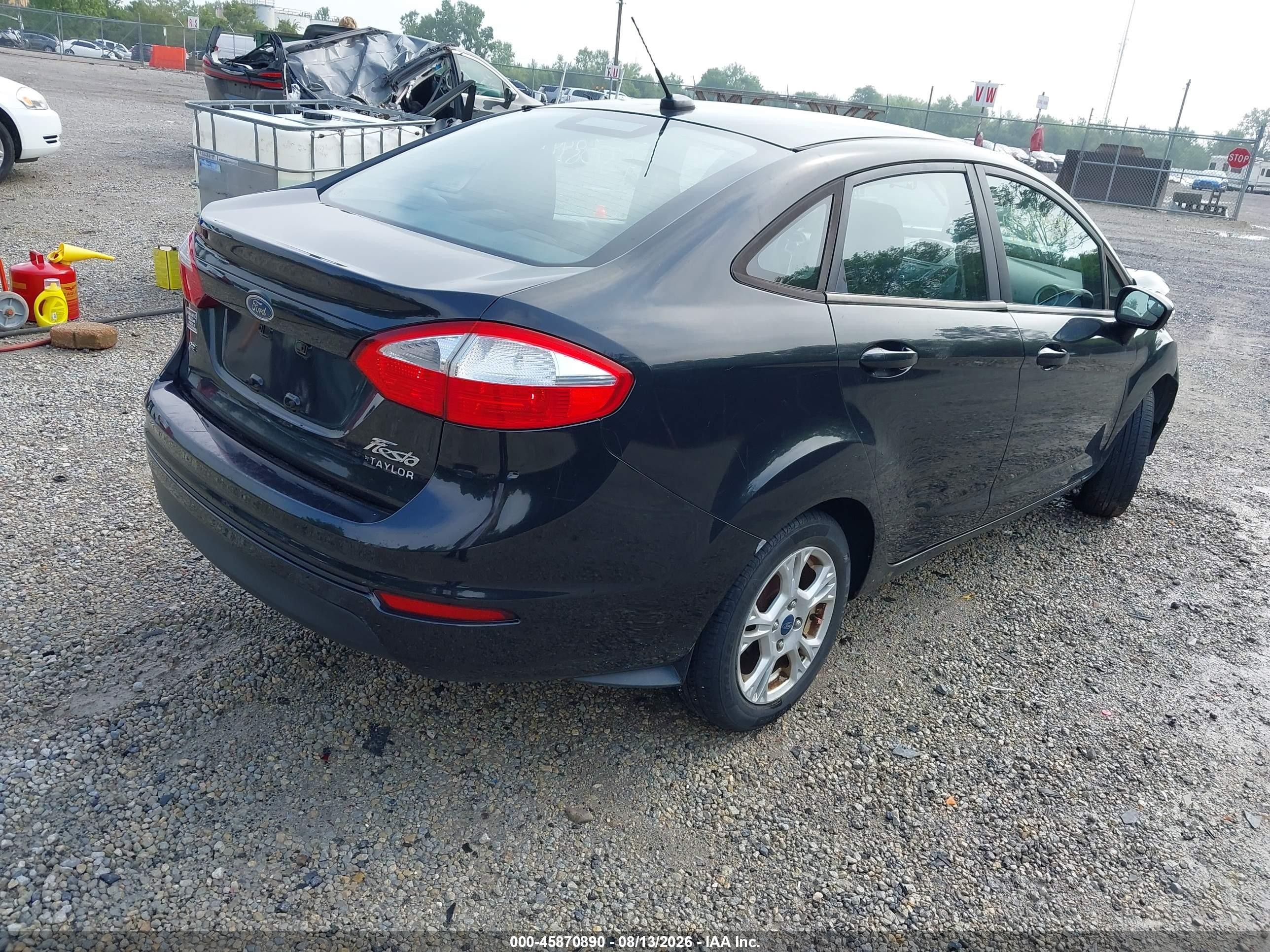 2015 Ford Fiesta Se Черный vin: 3FADP4BJ5FM187628