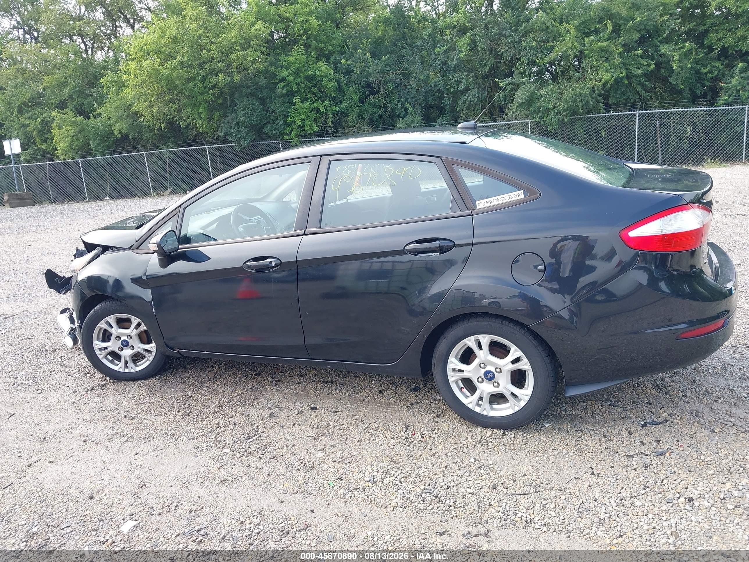 2015 Ford Fiesta Se Черный vin: 3FADP4BJ5FM187628