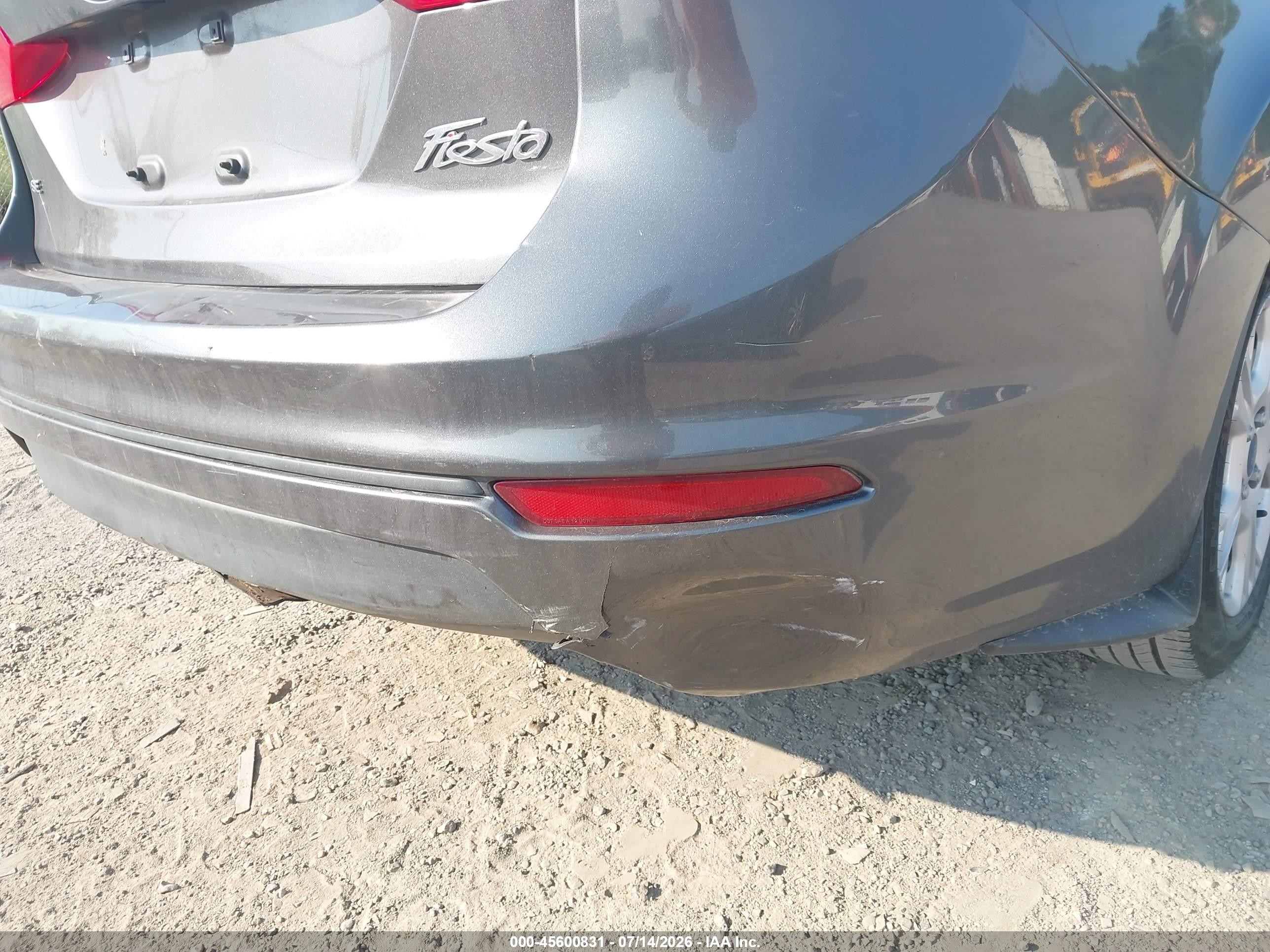 2015 Ford Fiesta Se Серый vin: 3FADP4BJ5FM210745