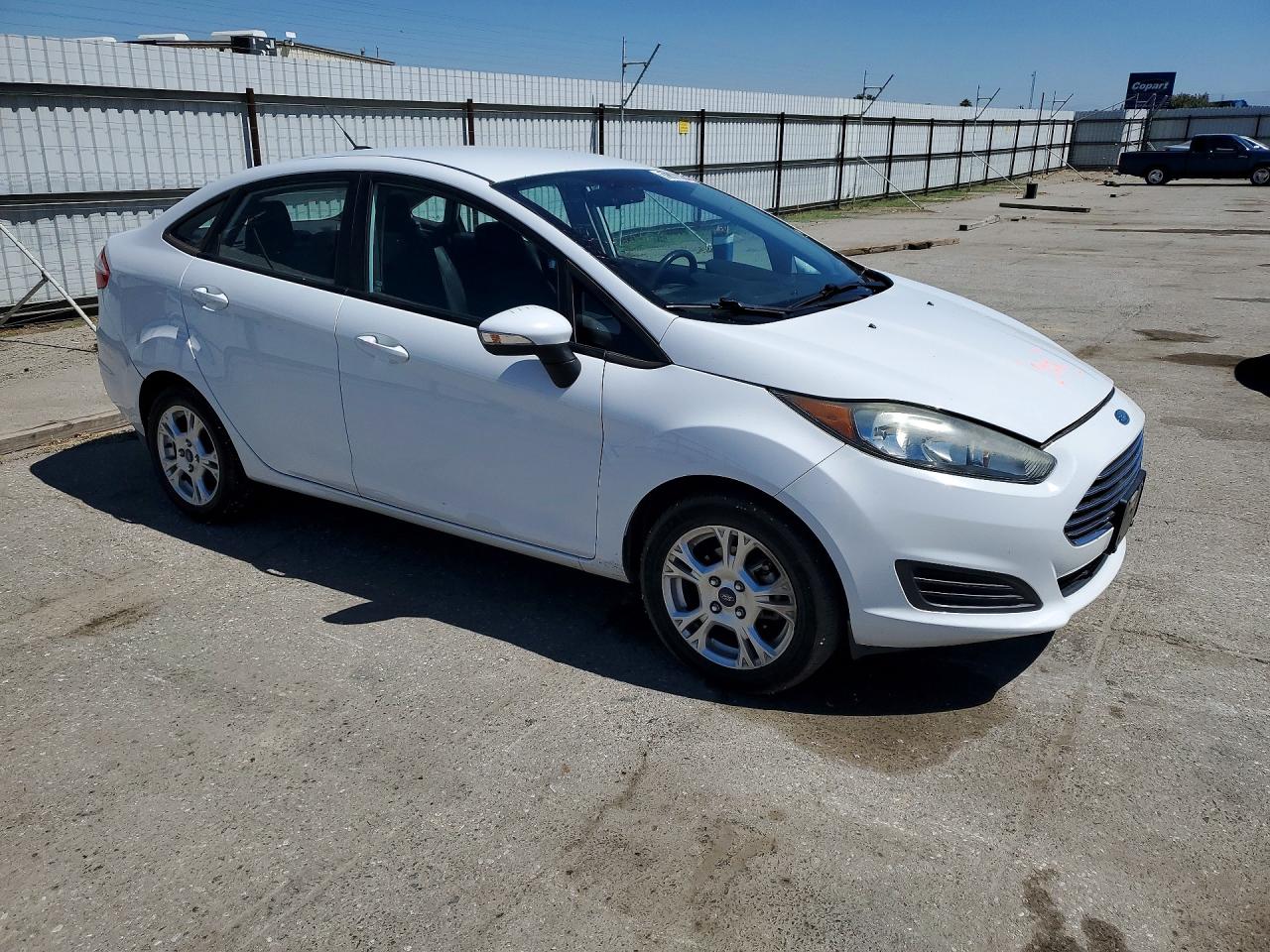 2015 Ford Fiesta Se White vin: 3FADP4BJ5FM211023