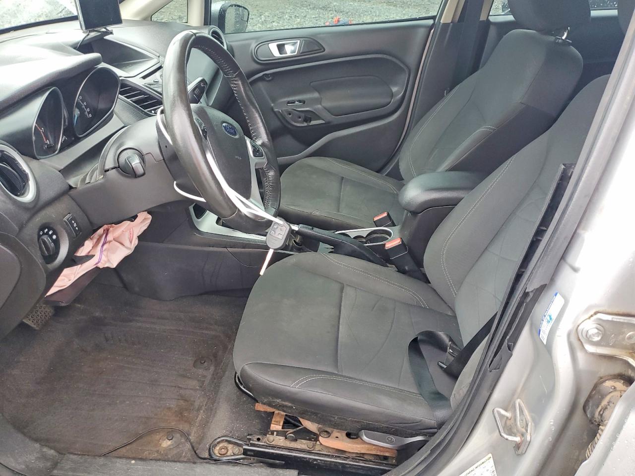 2015 Ford Fiesta Se Silver vin: 3FADP4BJ5FM214312