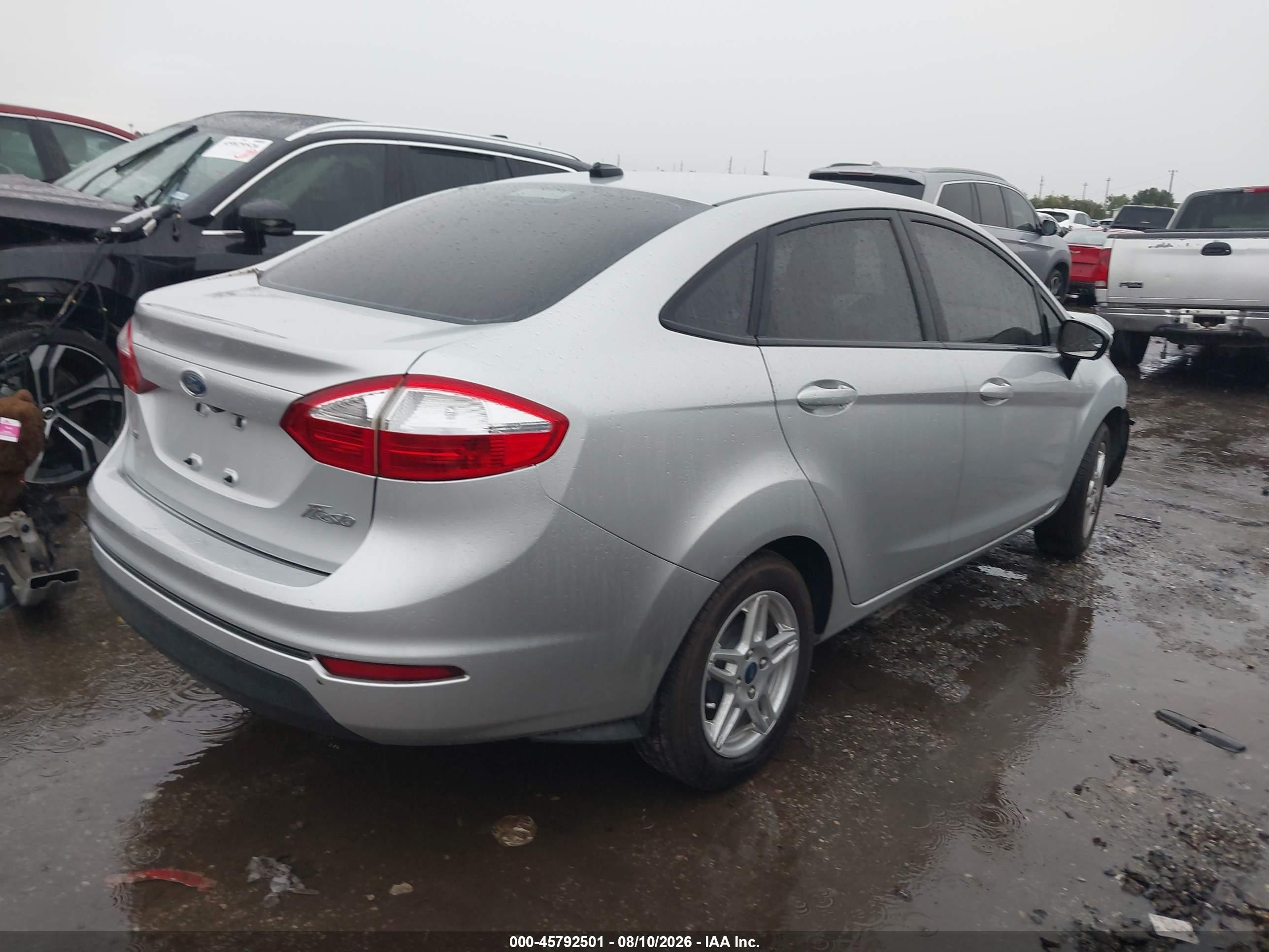 2019 Ford Fiesta Se Silver vin: 3FADP4BJ5KM140948