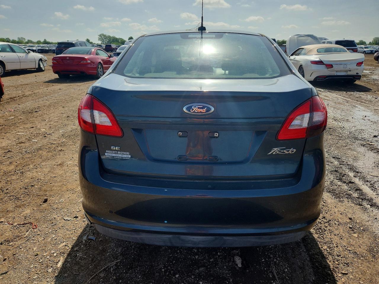2011 Ford Fiesta Se Blue vin: 3FADP4BJ6BM157273