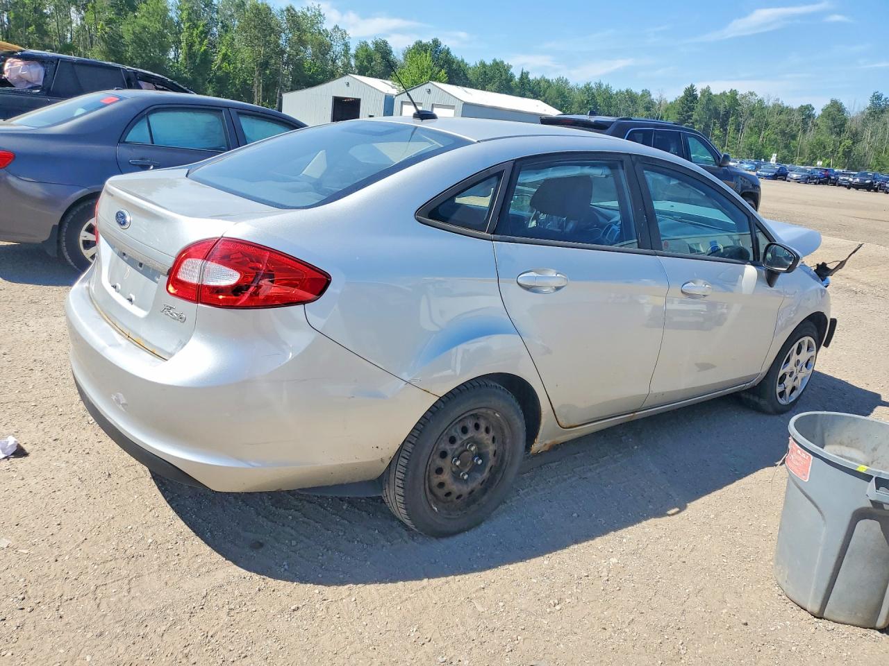 2013 Ford Fiesta Se Silver vin: 3FADP4BJ6DM166378