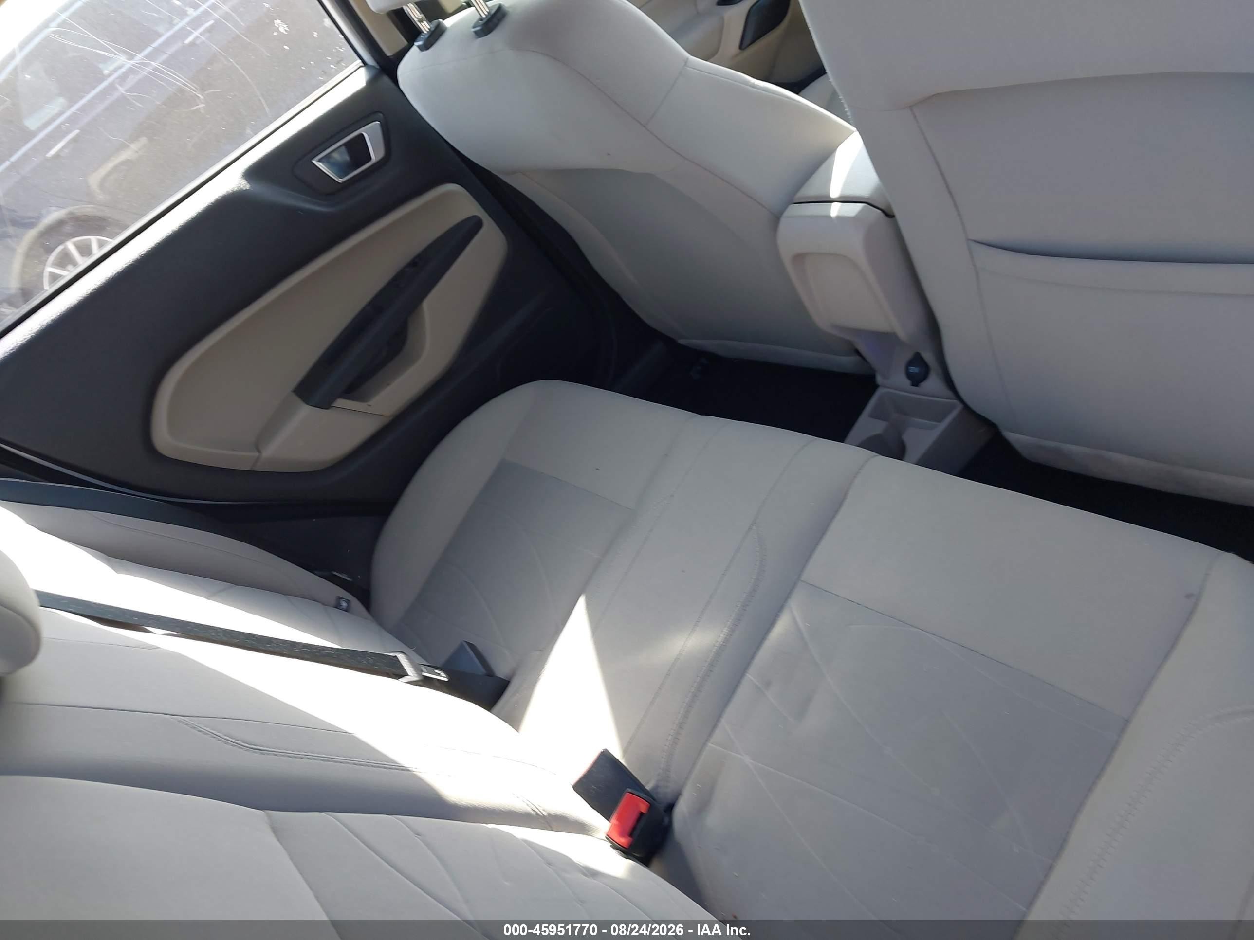 2014 Ford Fiesta Se White vin: 3FADP4BJ6EM207237