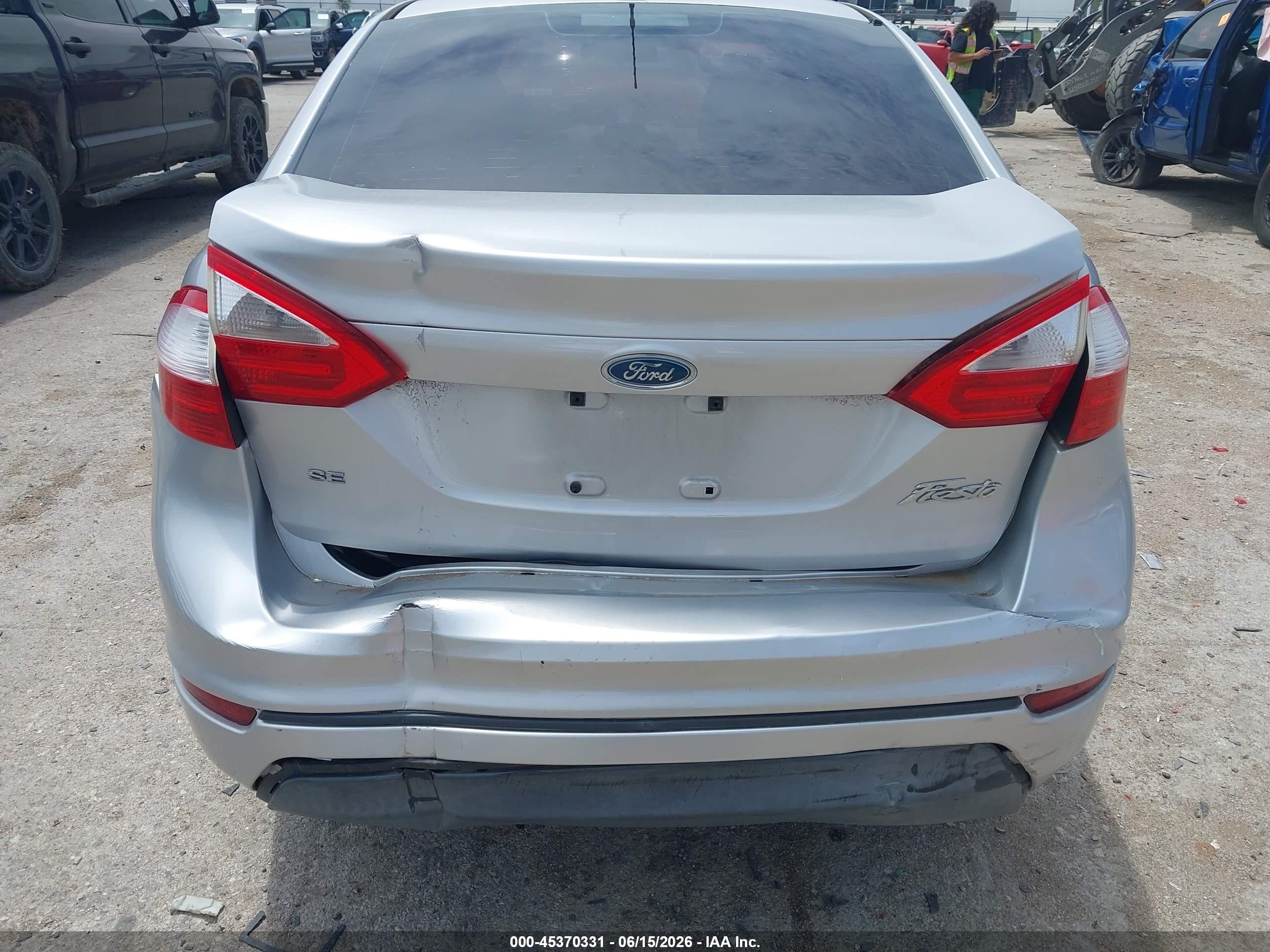 2014 Ford Fiesta Se Silver vin: 3FADP4BJ6EM221879