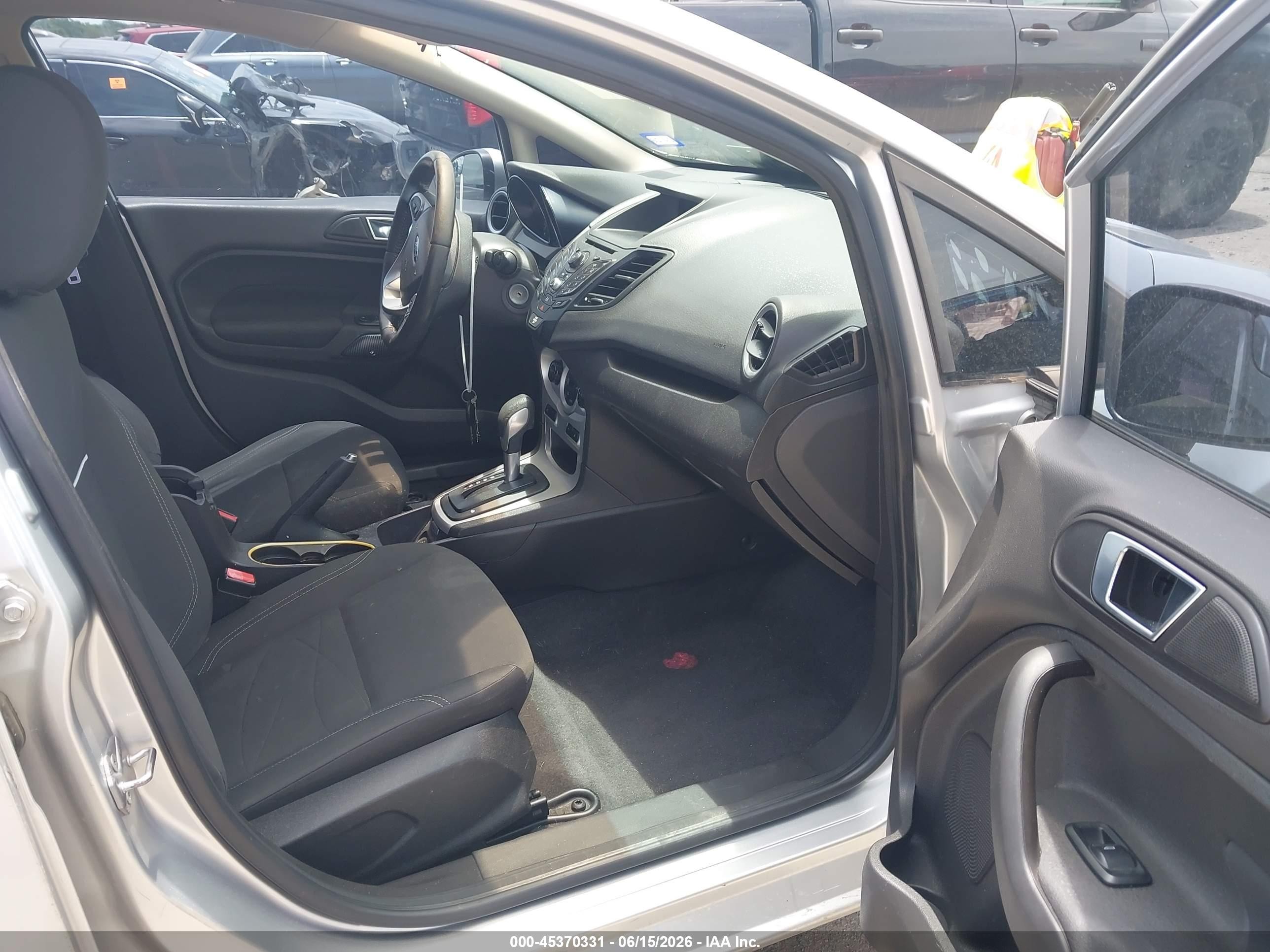 2014 Ford Fiesta Se Silver vin: 3FADP4BJ6EM221879