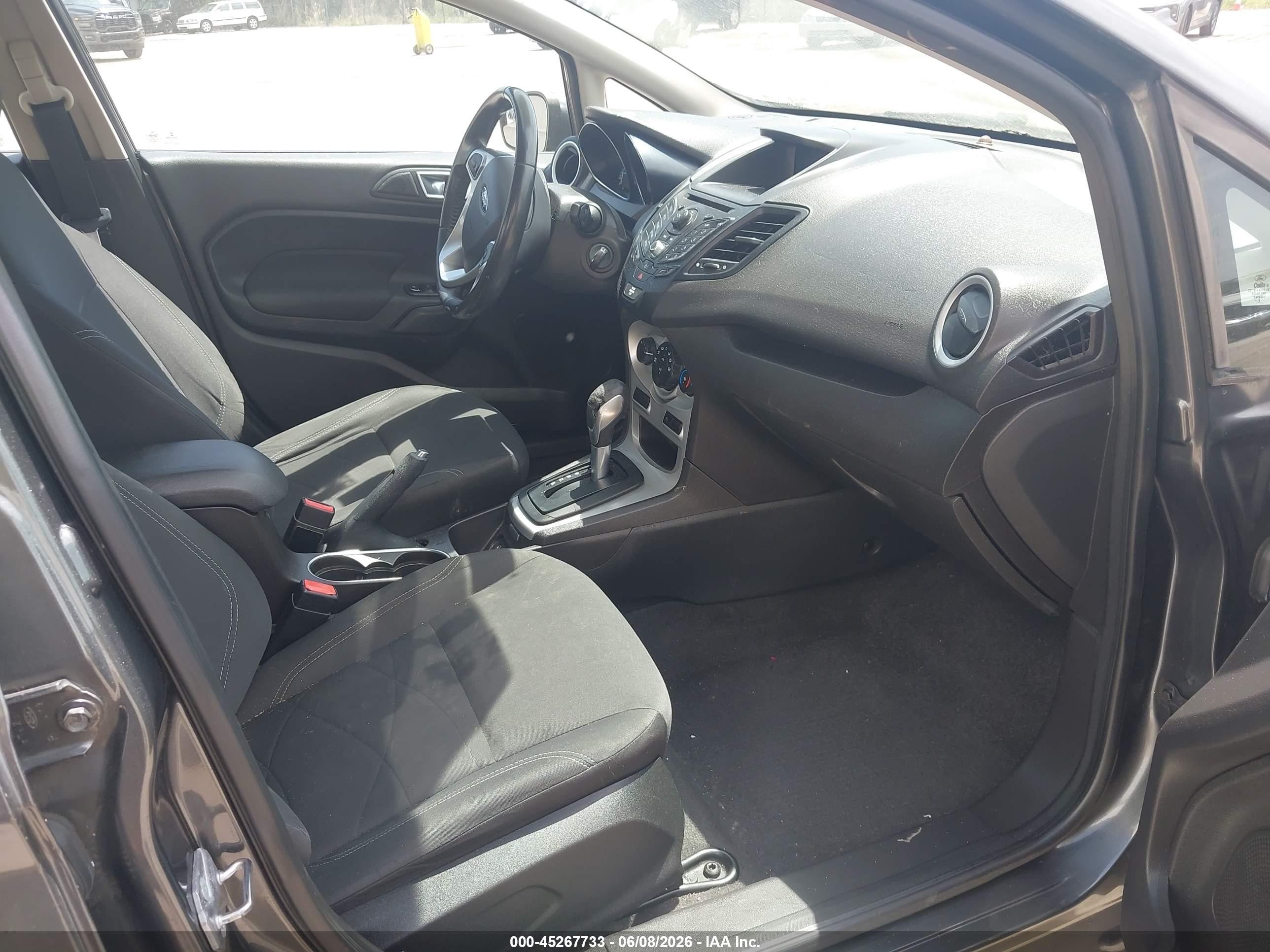 2015 Ford Fiesta Se Gray vin: 3FADP4BJ6FM100657