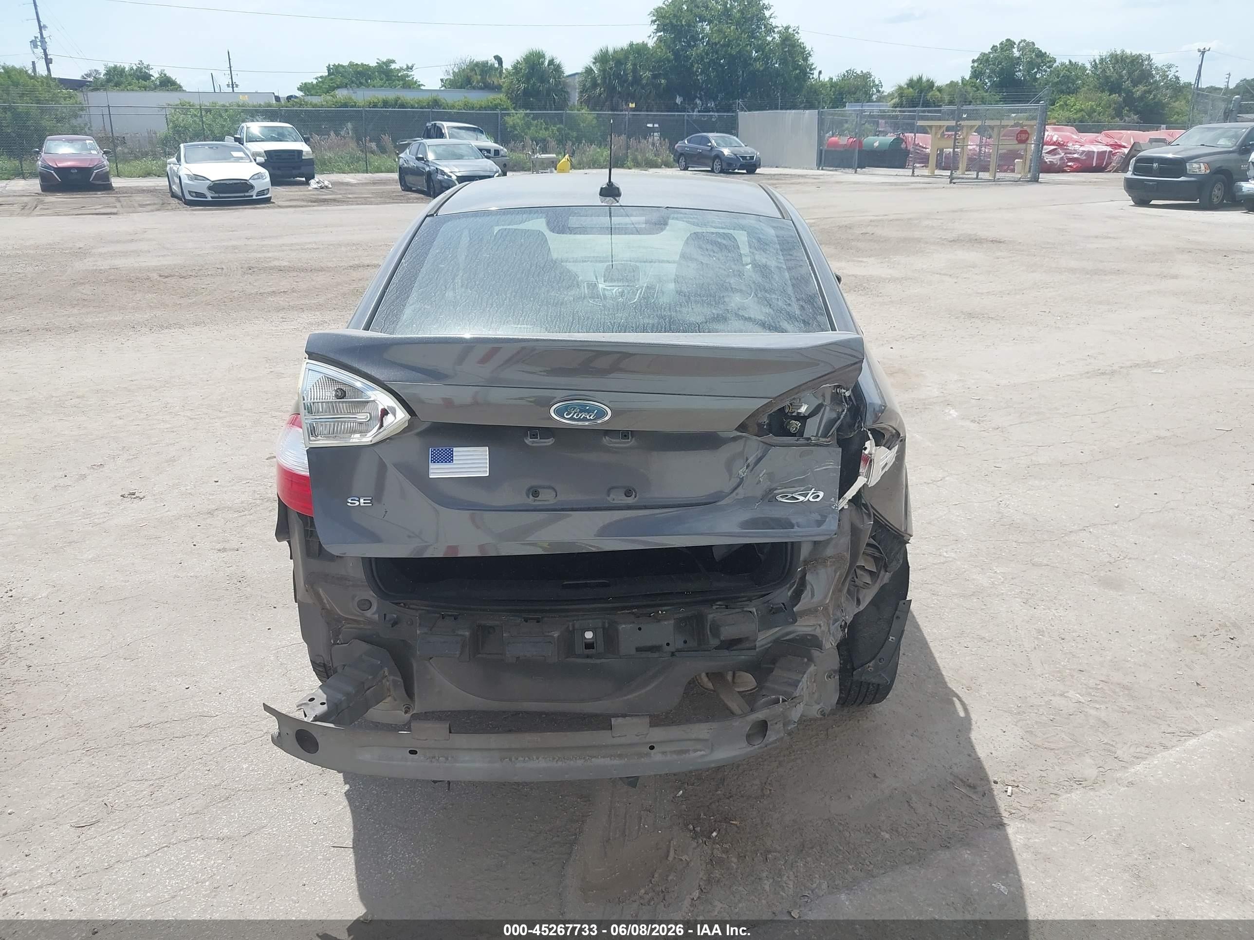 2015 Ford Fiesta Se Gray vin: 3FADP4BJ6FM100657