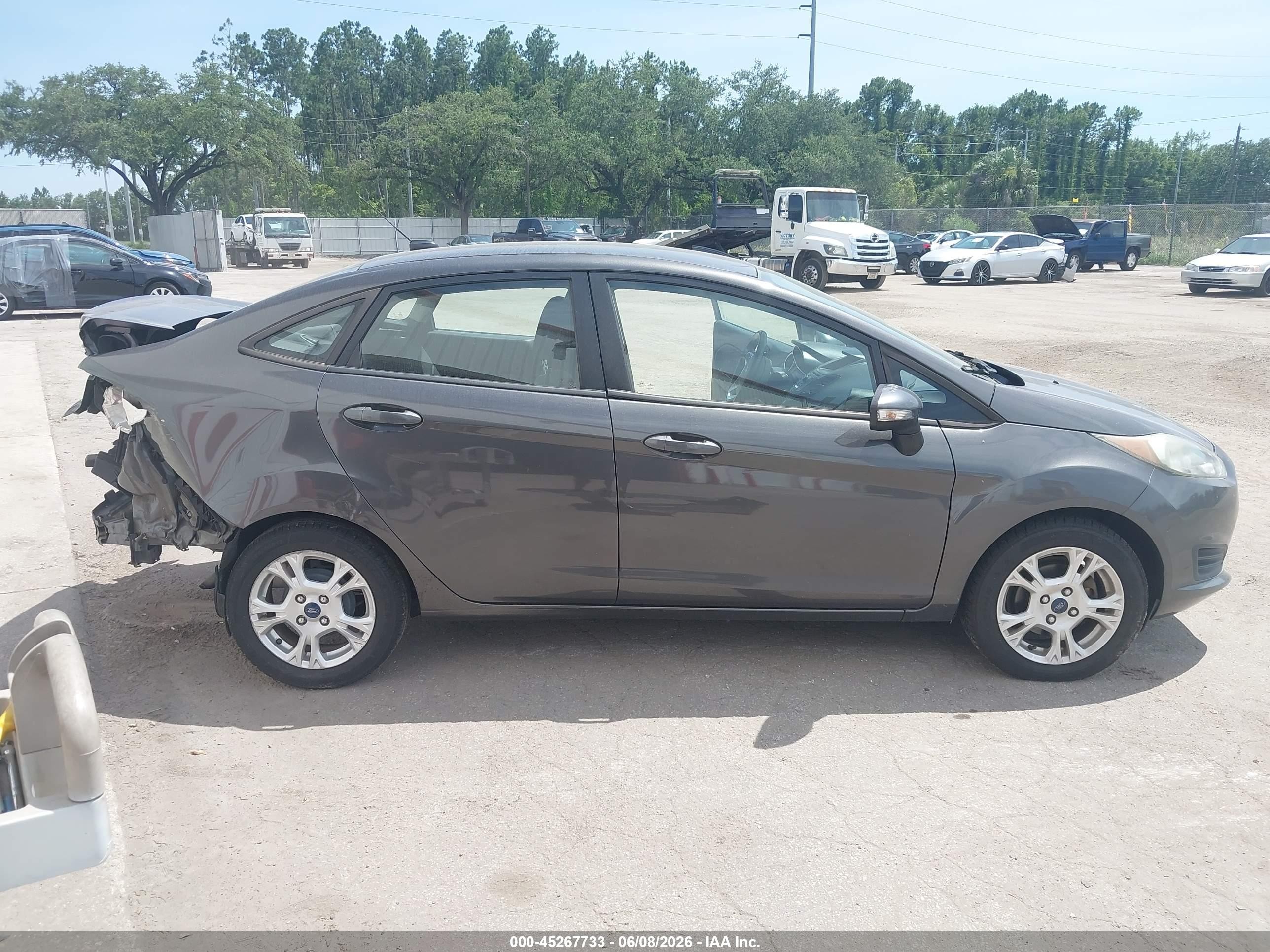 2015 Ford Fiesta Se Gray vin: 3FADP4BJ6FM100657