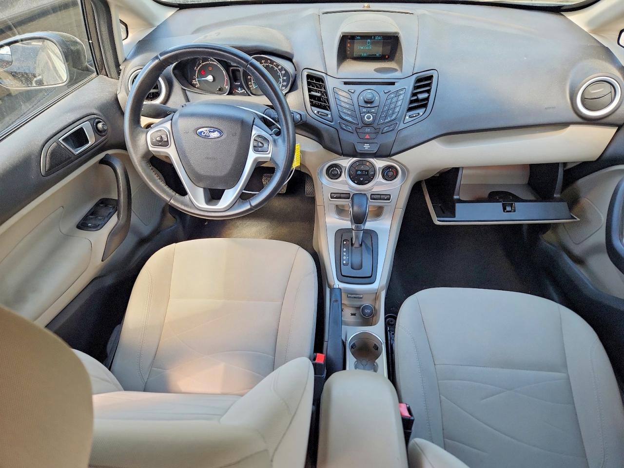 2015 Ford Fiesta Se Черный vin: 3FADP4BJ6FM161961