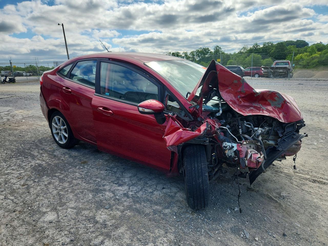 2015 Ford Fiesta Se Red vin: 3FADP4BJ6FM178629