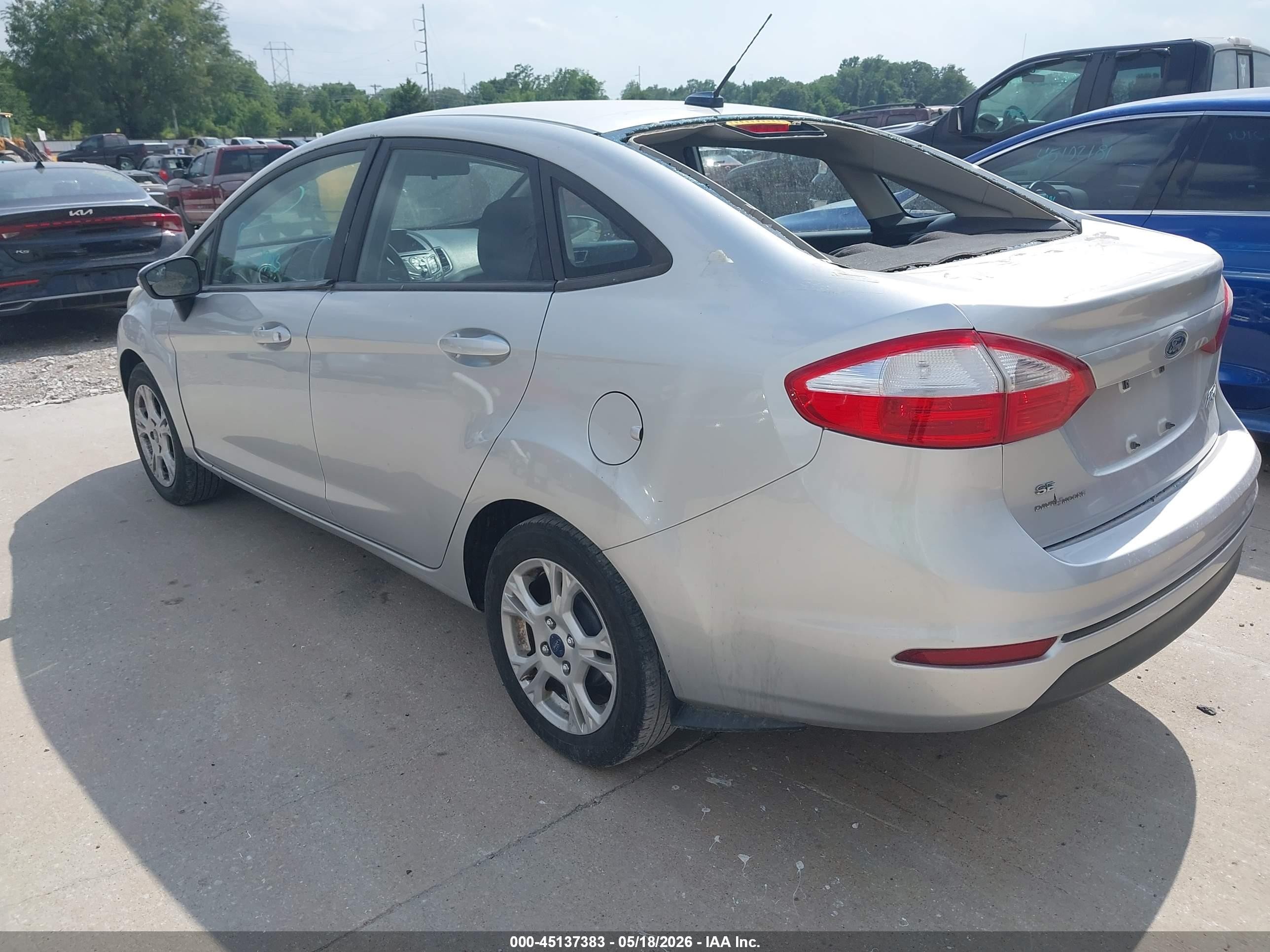 2015 Ford Fiesta Se Silver vin: 3FADP4BJ6FM208504