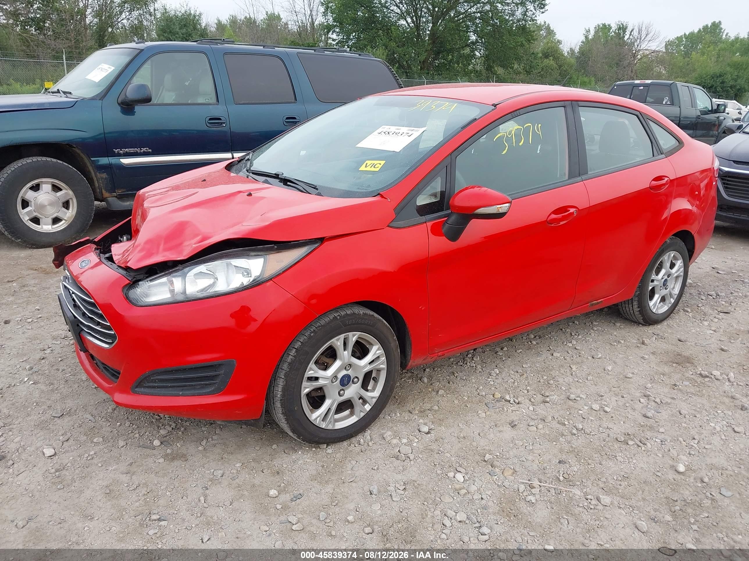 2015 Ford Fiesta Se Красный vin: 3FADP4BJ6FM221124