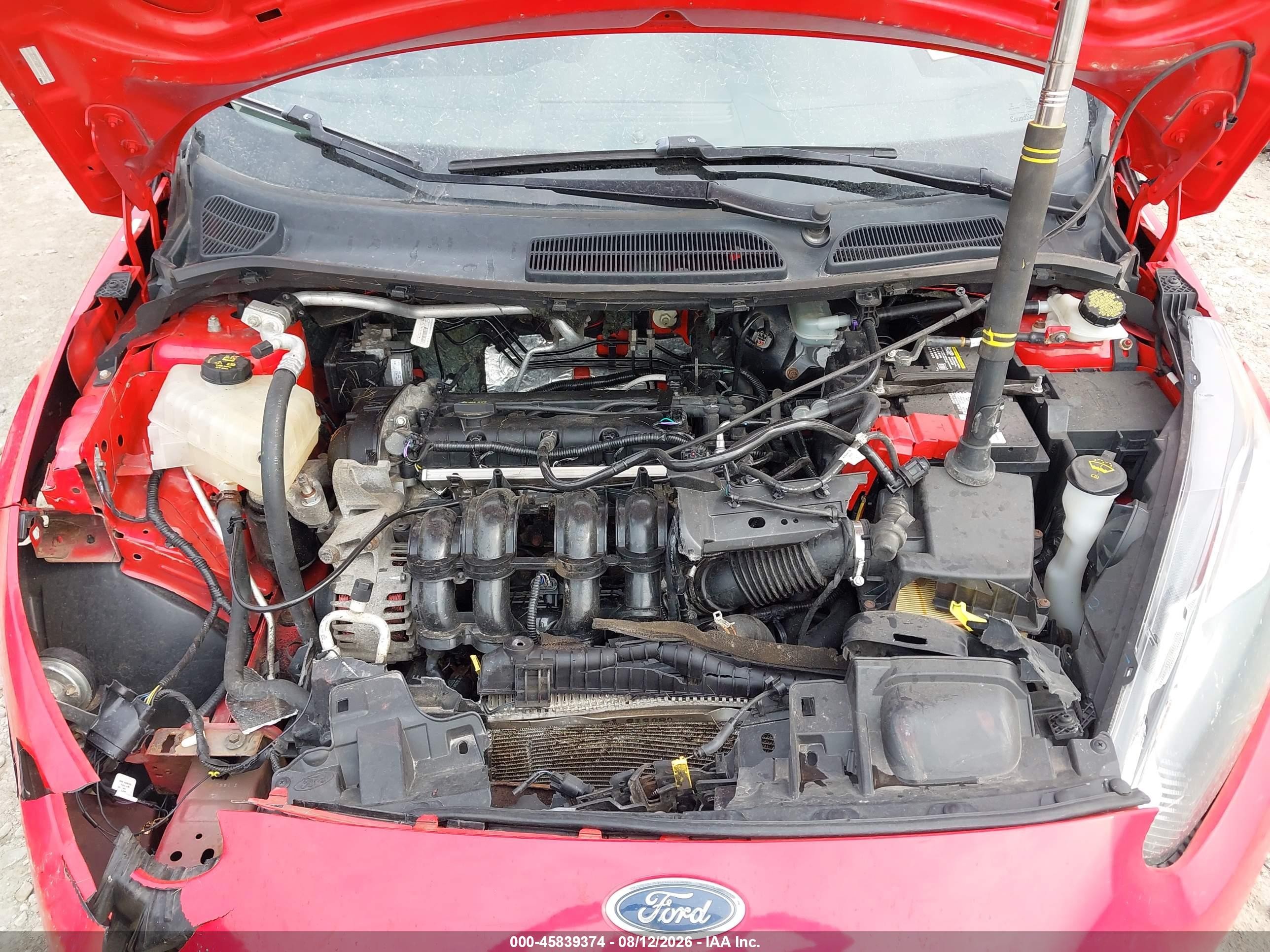 2015 Ford Fiesta Se Красный vin: 3FADP4BJ6FM221124