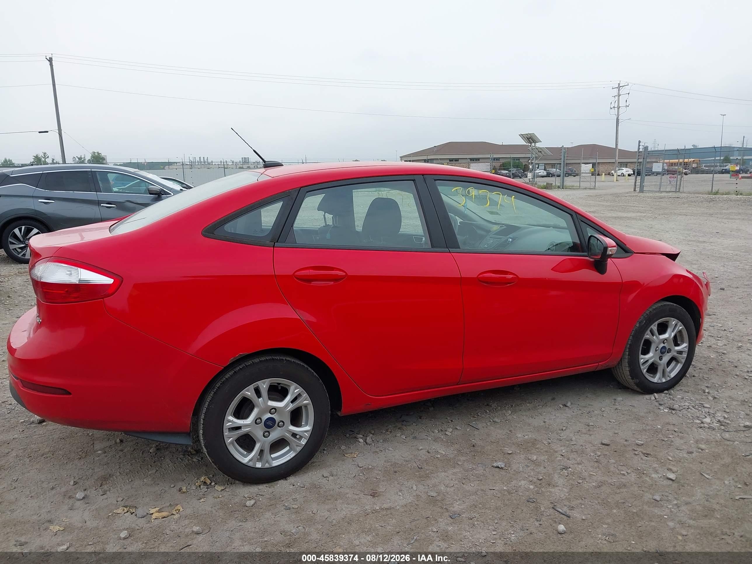 2015 Ford Fiesta Se Красный vin: 3FADP4BJ6FM221124