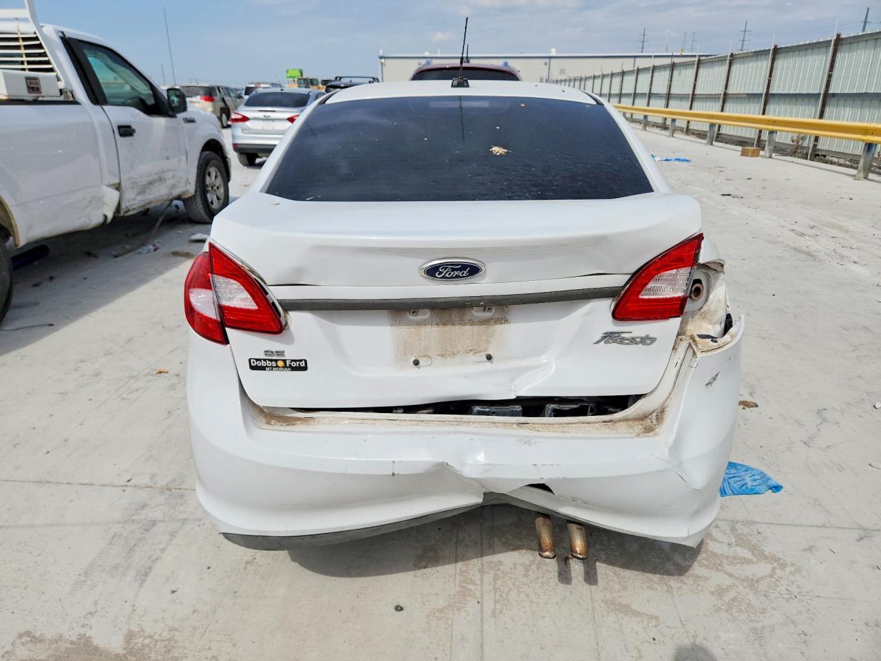 2011 Ford Fiesta Se Белый vin: 3FADP4BJ7BM108406