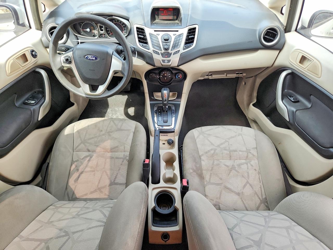 2011 Ford Fiesta Se Белый vin: 3FADP4BJ7BM108406