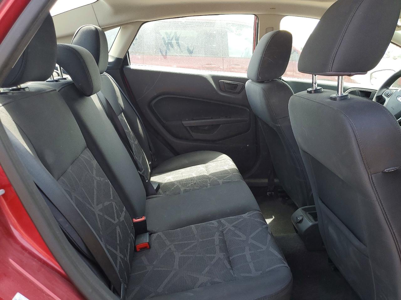 2011 Ford Fiesta Se Red vin: 3FADP4BJ7BM196535