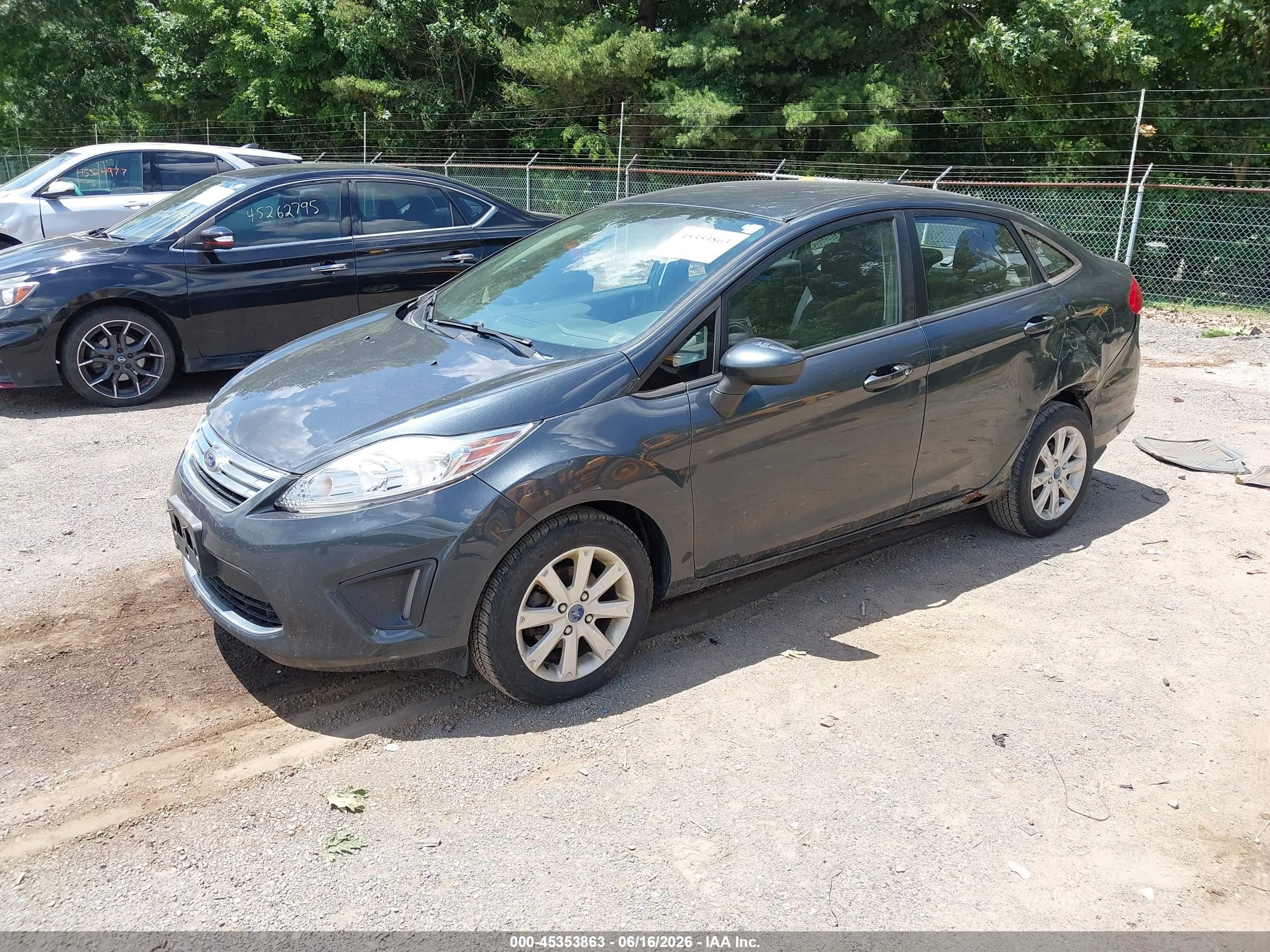 2011 Ford Fiesta Se Gray vin: 3FADP4BJ7BM238735