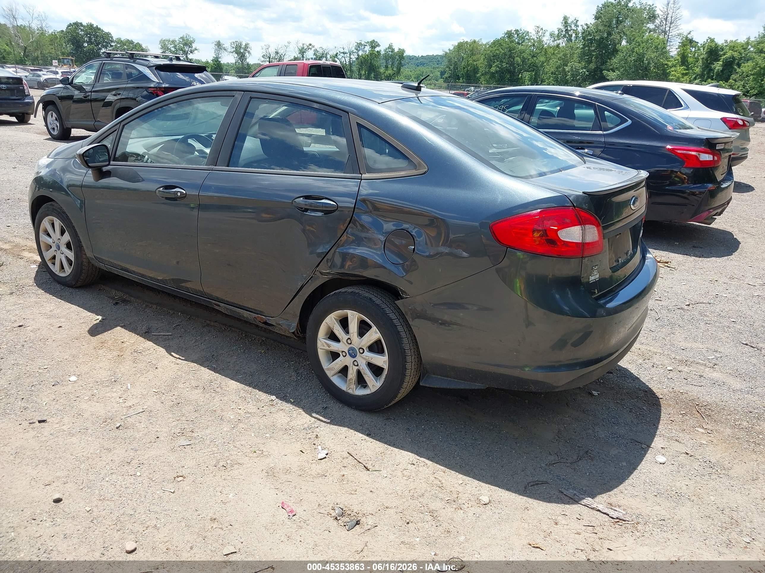 2011 Ford Fiesta Se Gray vin: 3FADP4BJ7BM238735