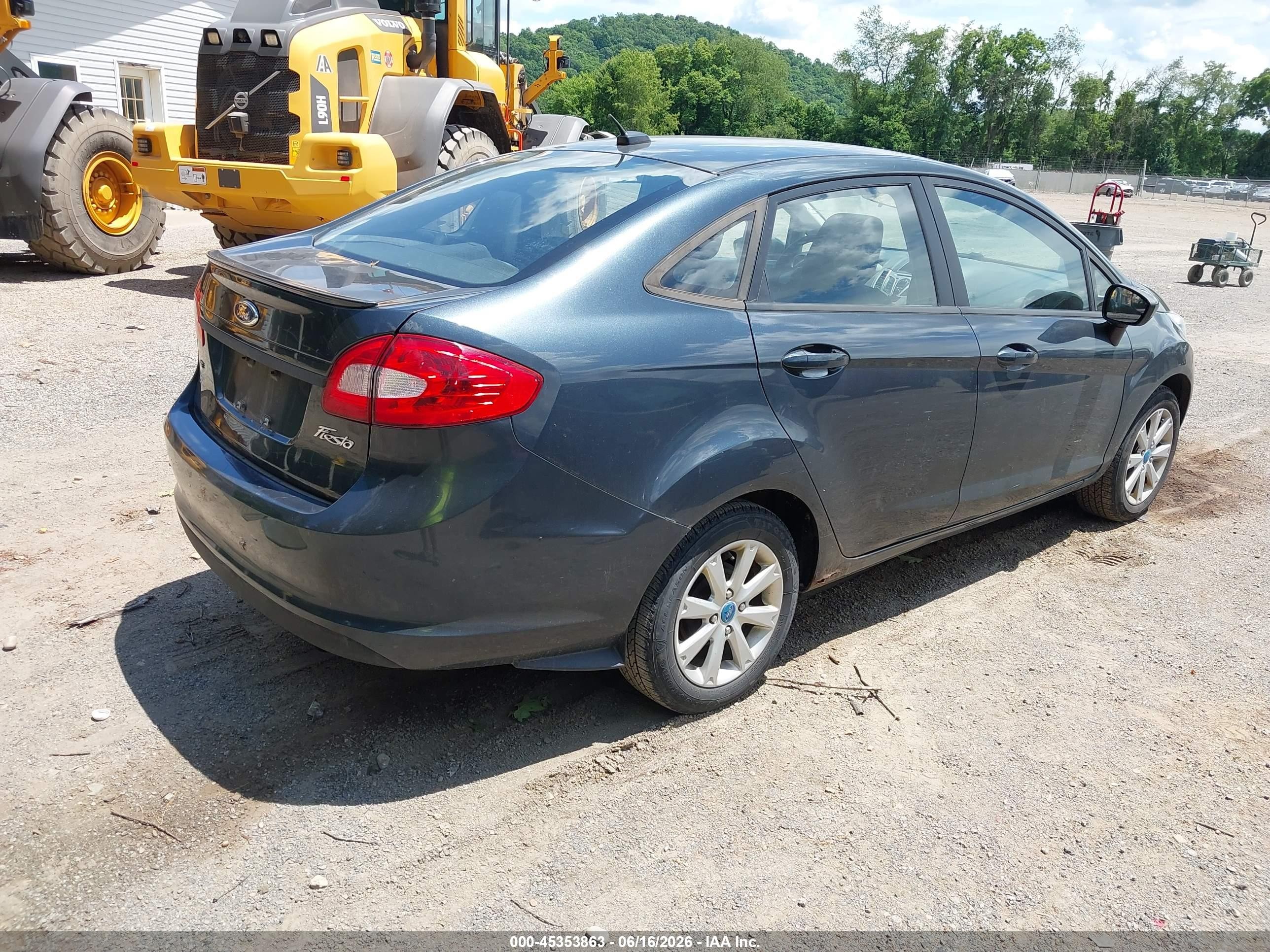 2011 Ford Fiesta Se Gray vin: 3FADP4BJ7BM238735