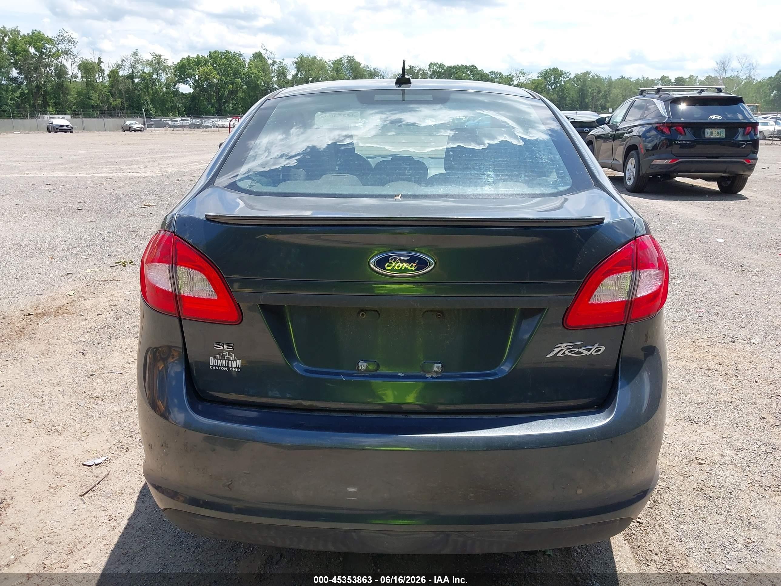 2011 Ford Fiesta Se Gray vin: 3FADP4BJ7BM238735