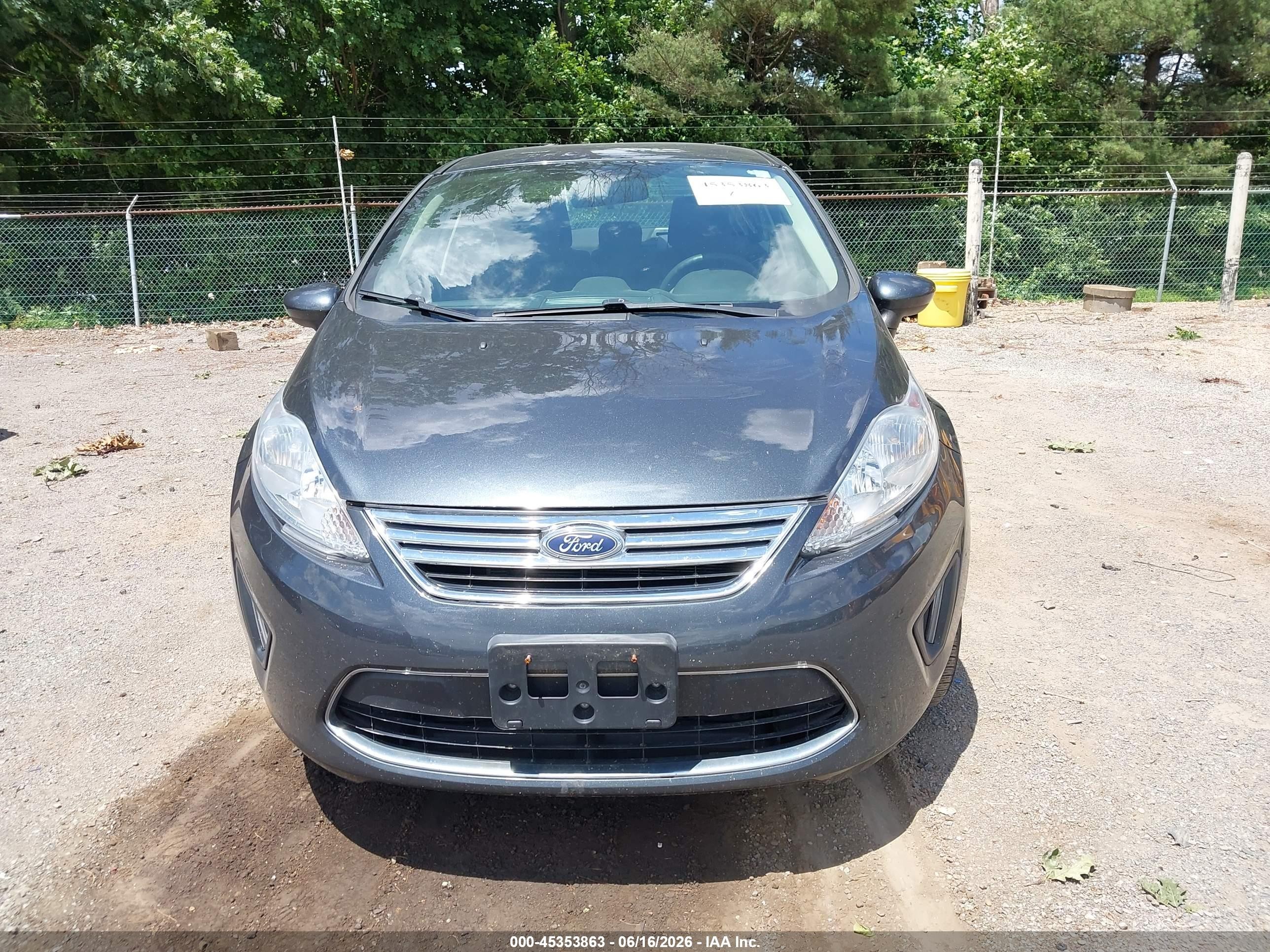 2011 Ford Fiesta Se Gray vin: 3FADP4BJ7BM238735