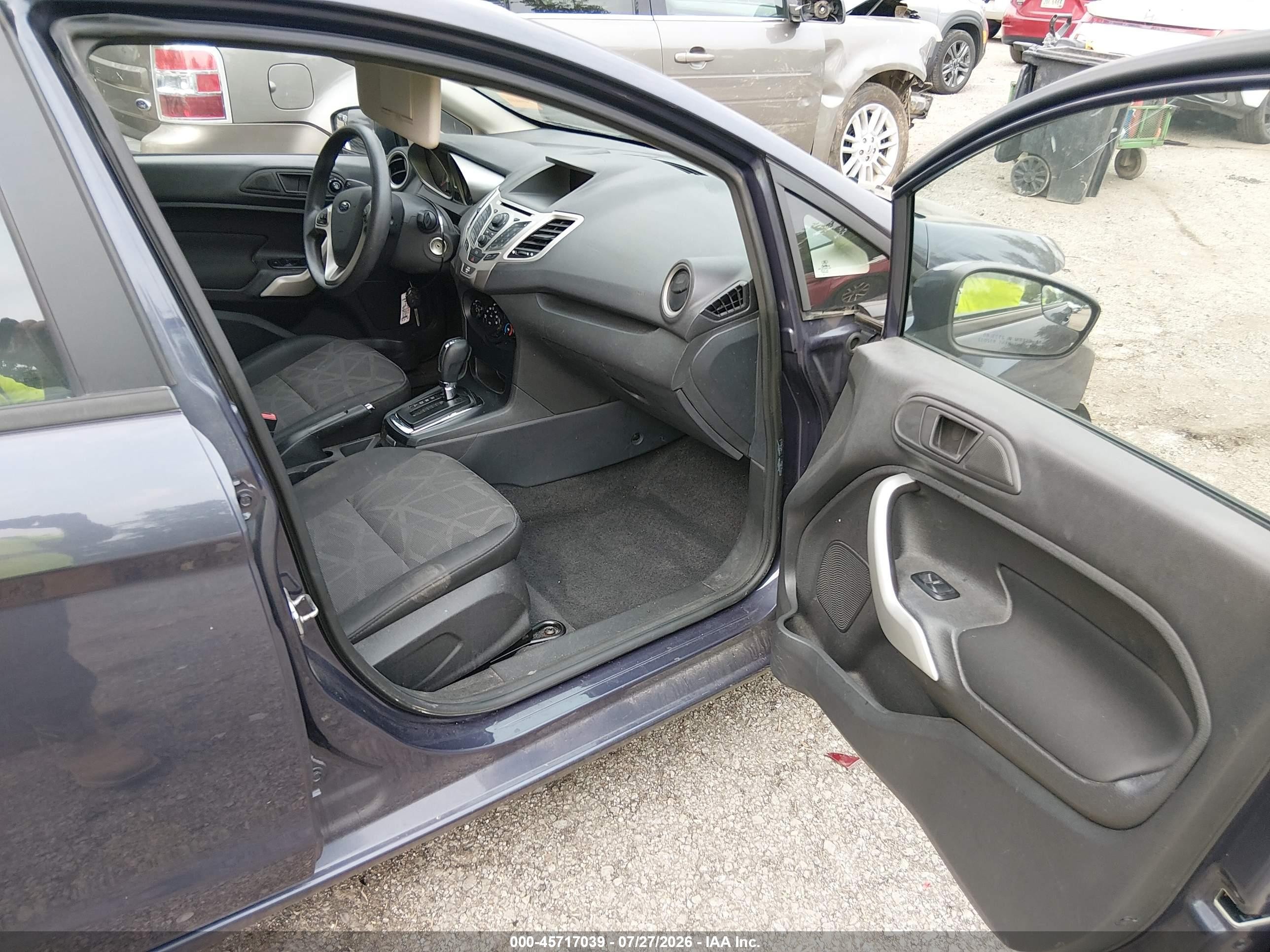 2013 Ford Fiesta Se Blue vin: 3FADP4BJ7DM175946