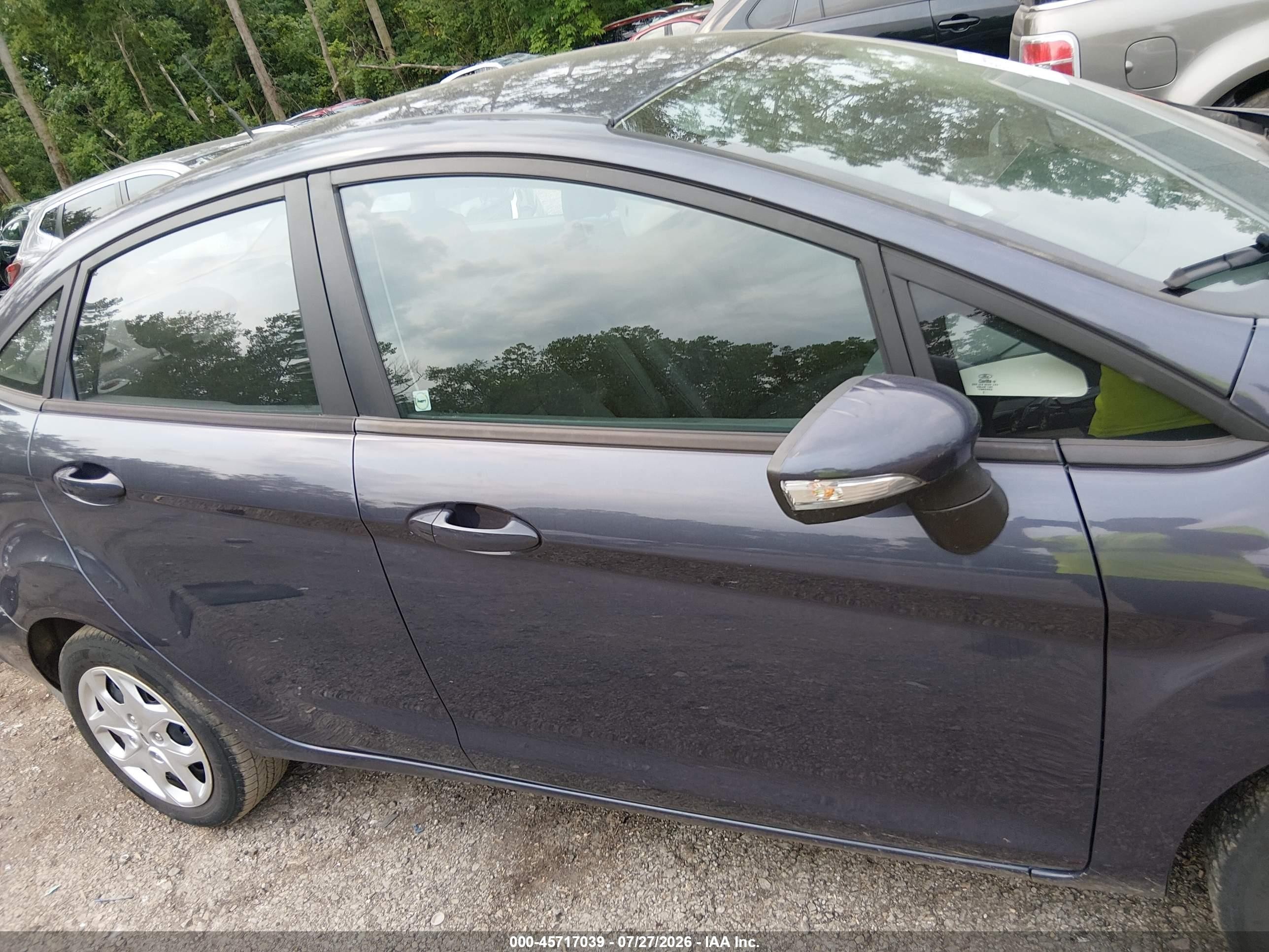 2013 Ford Fiesta Se Blue vin: 3FADP4BJ7DM175946
