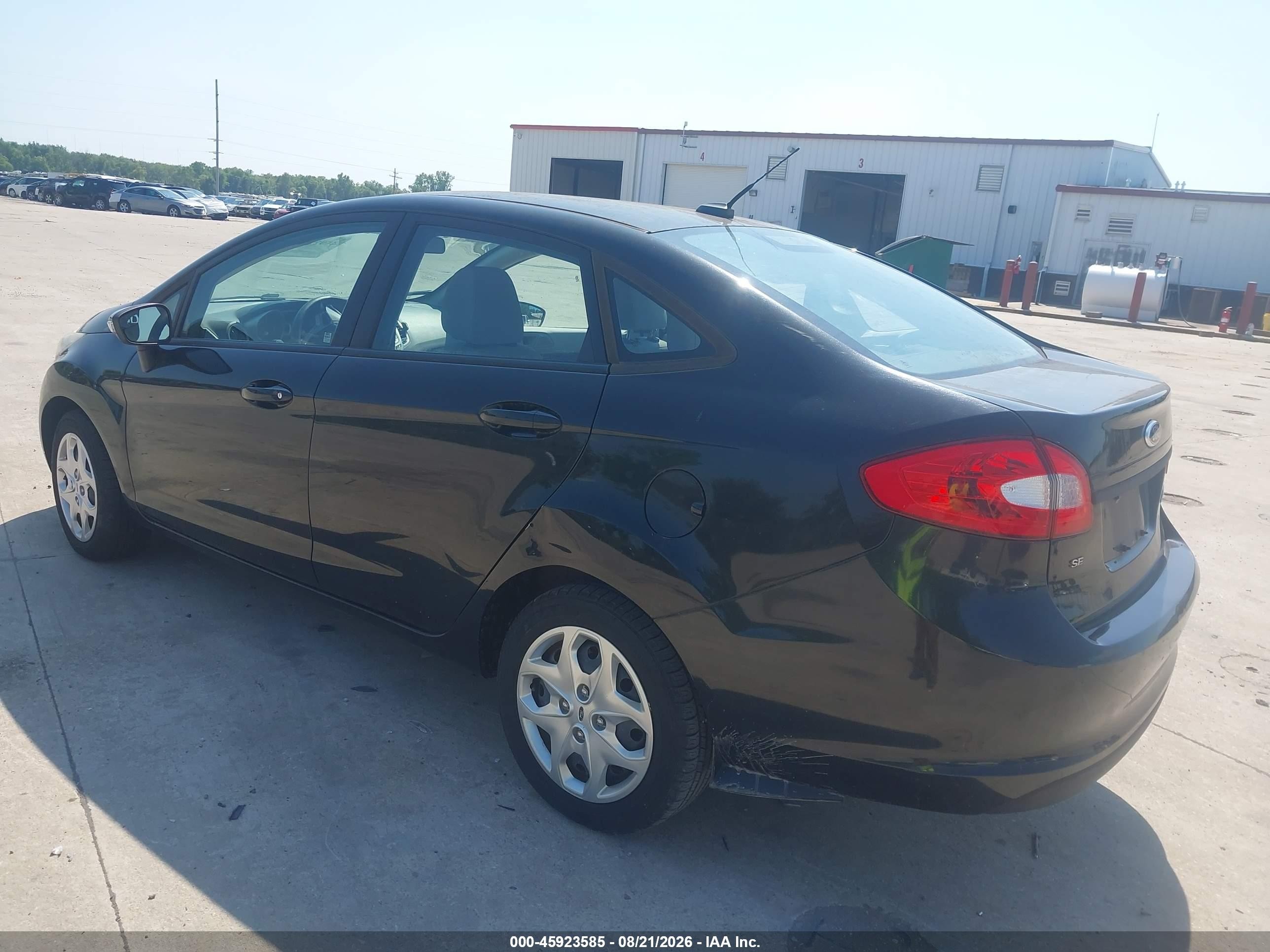 2013 Ford Fiesta Se Черный vin: 3FADP4BJ7DM193301