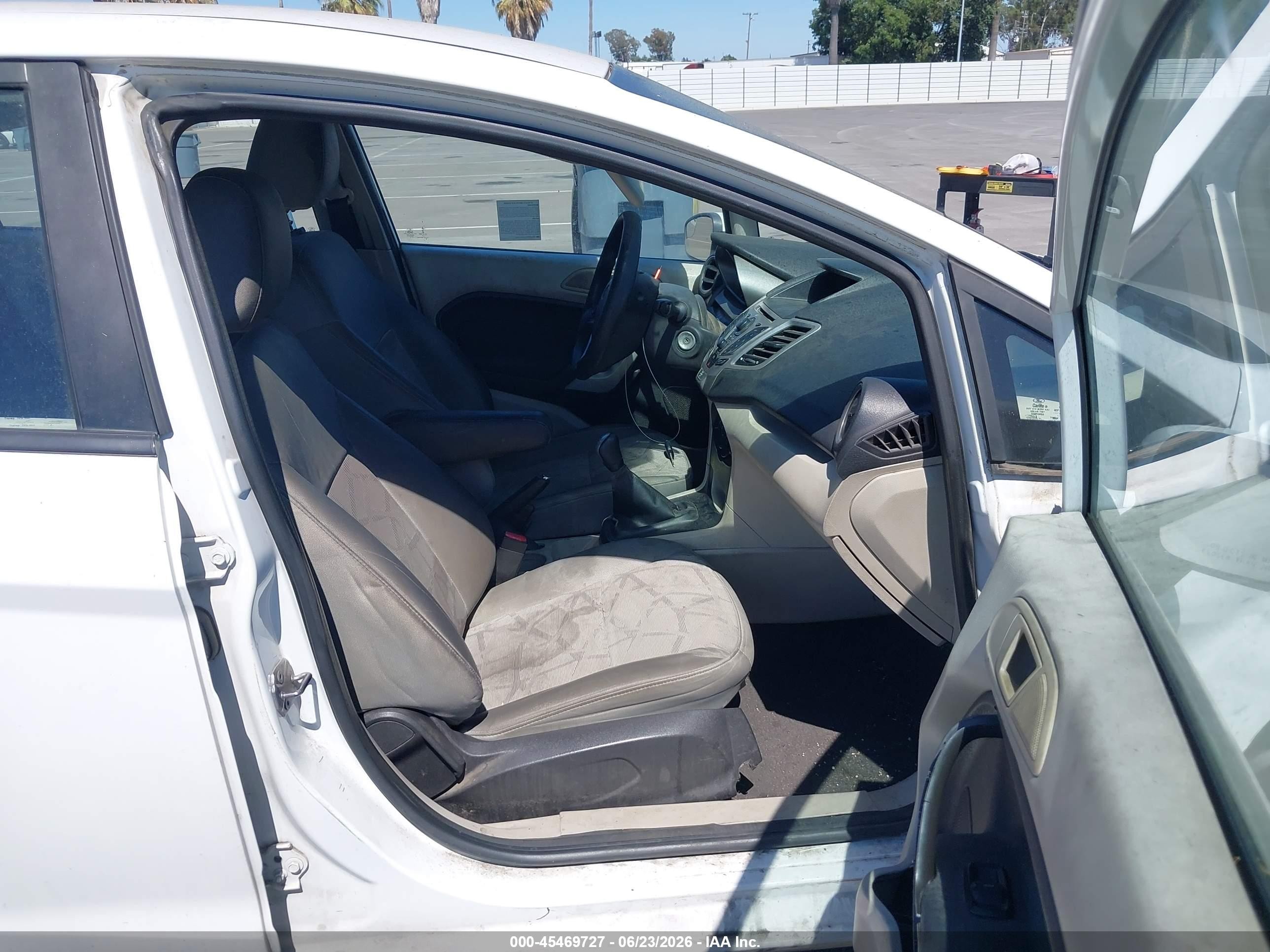 2013 Ford Fiesta Se White vin: 3FADP4BJ7DM214972
