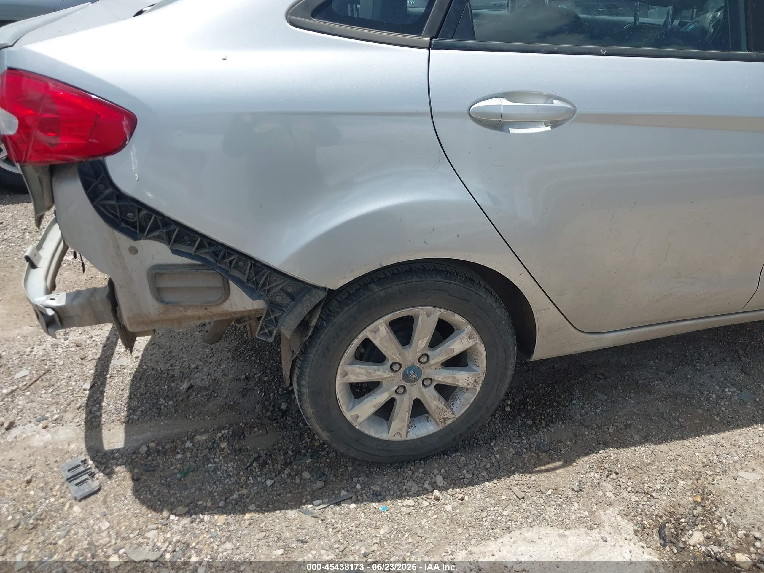 2013 Ford Fiesta Se Silver vin: 3FADP4BJ7DM220156