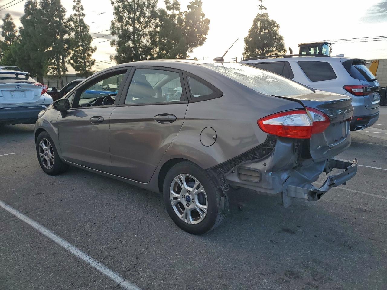 2014 Ford Fiesta Se Серый vin: 3FADP4BJ7EM133343