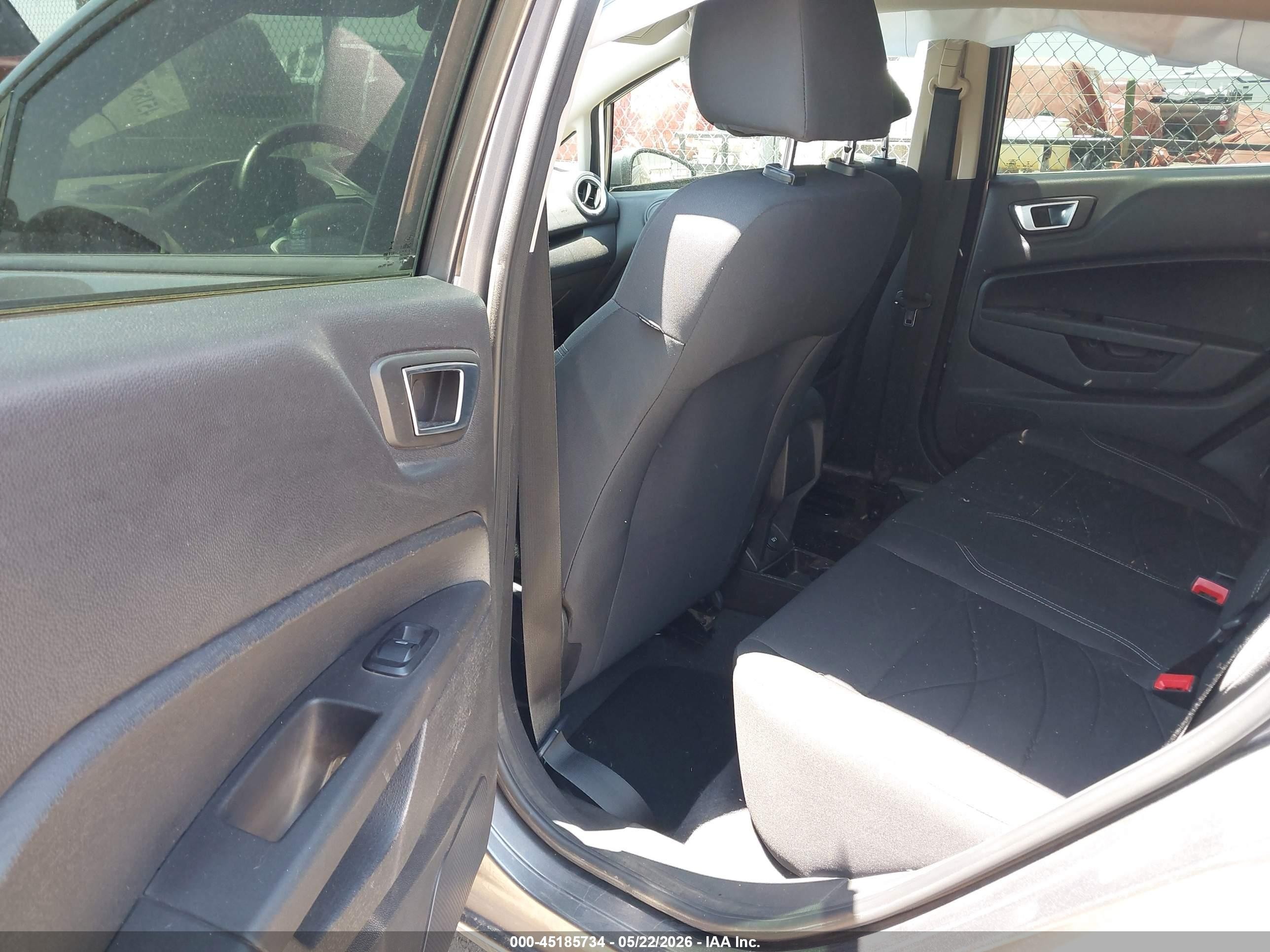2014 Ford Fiesta Se Pewter vin: 3FADP4BJ7EM183000