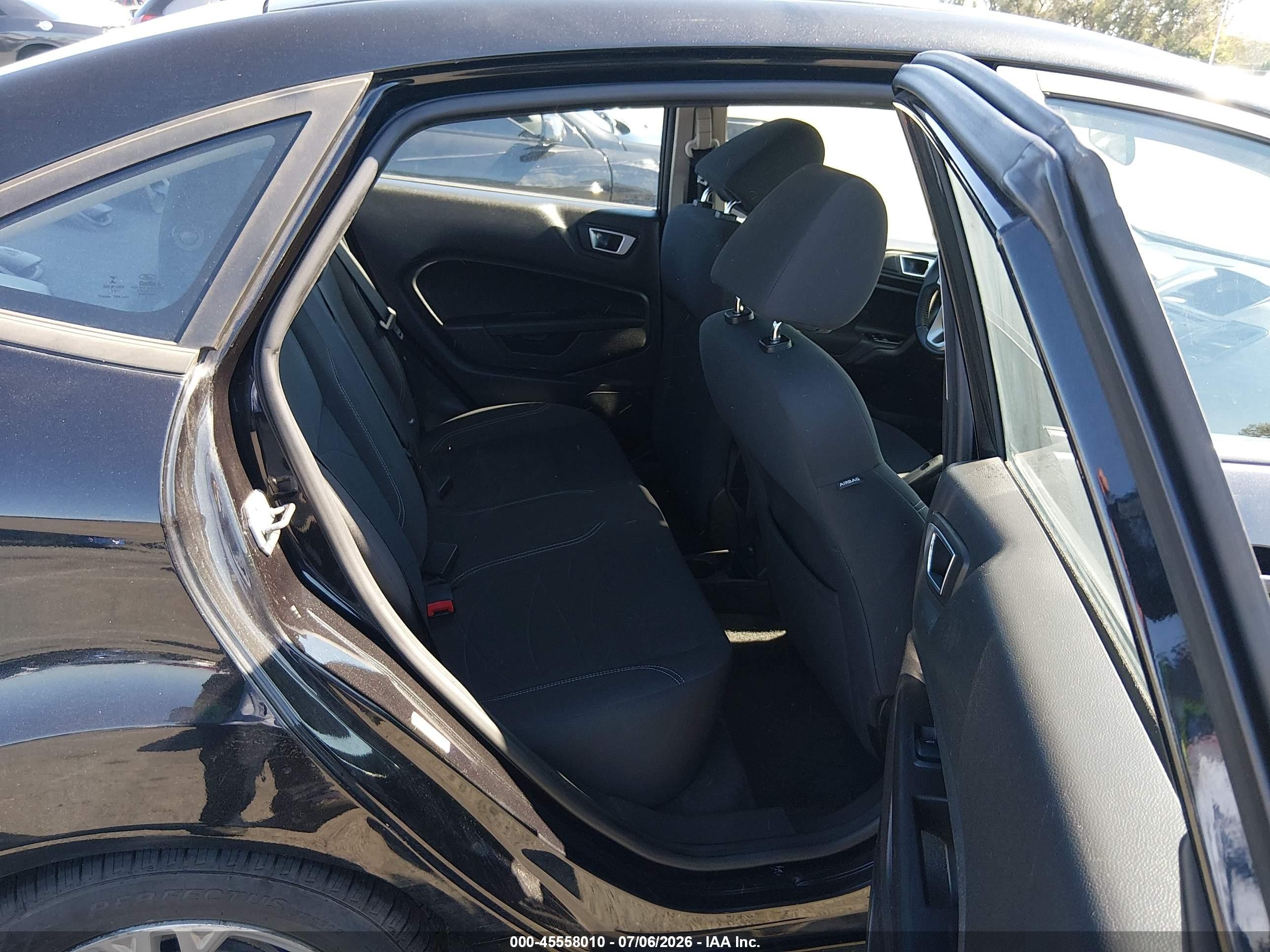 2014 Ford Fiesta Se Black vin: 3FADP4BJ7EM190948