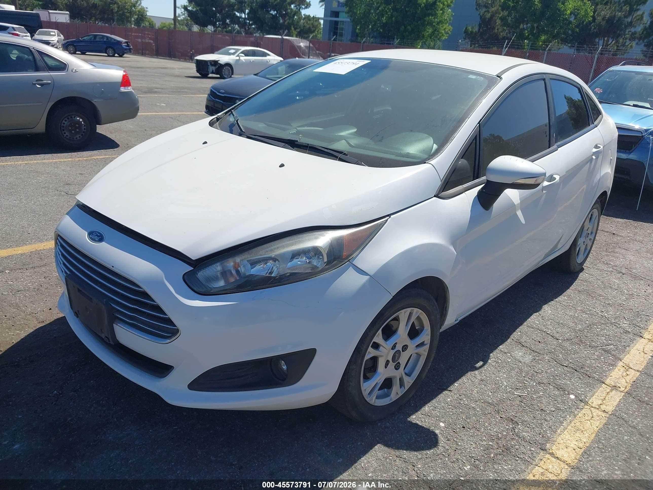 2014 Ford Fiesta Se White vin: 3FADP4BJ7EM220675