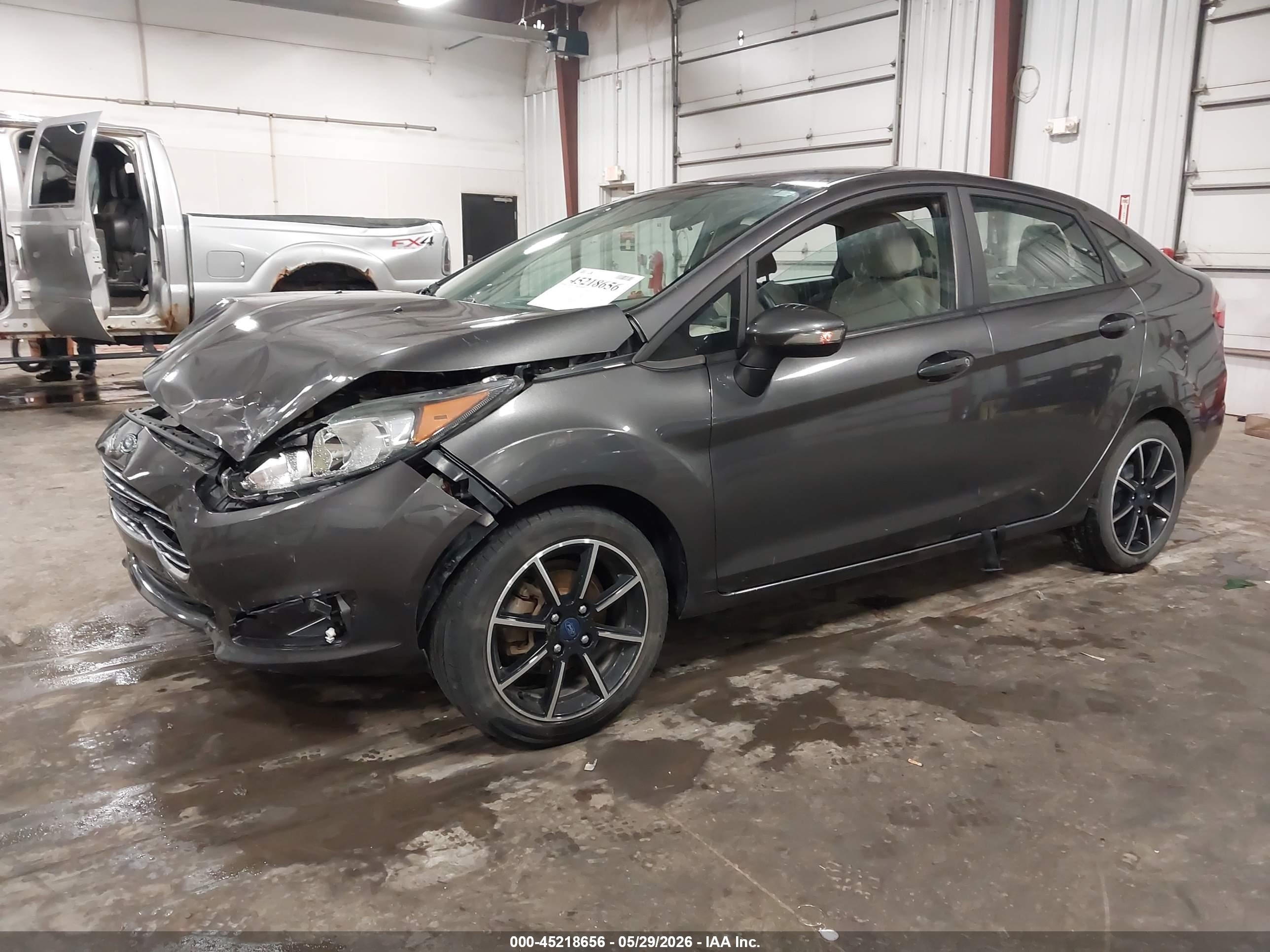 2015 Ford Fiesta Se Gray vin: 3FADP4BJ7FM141329