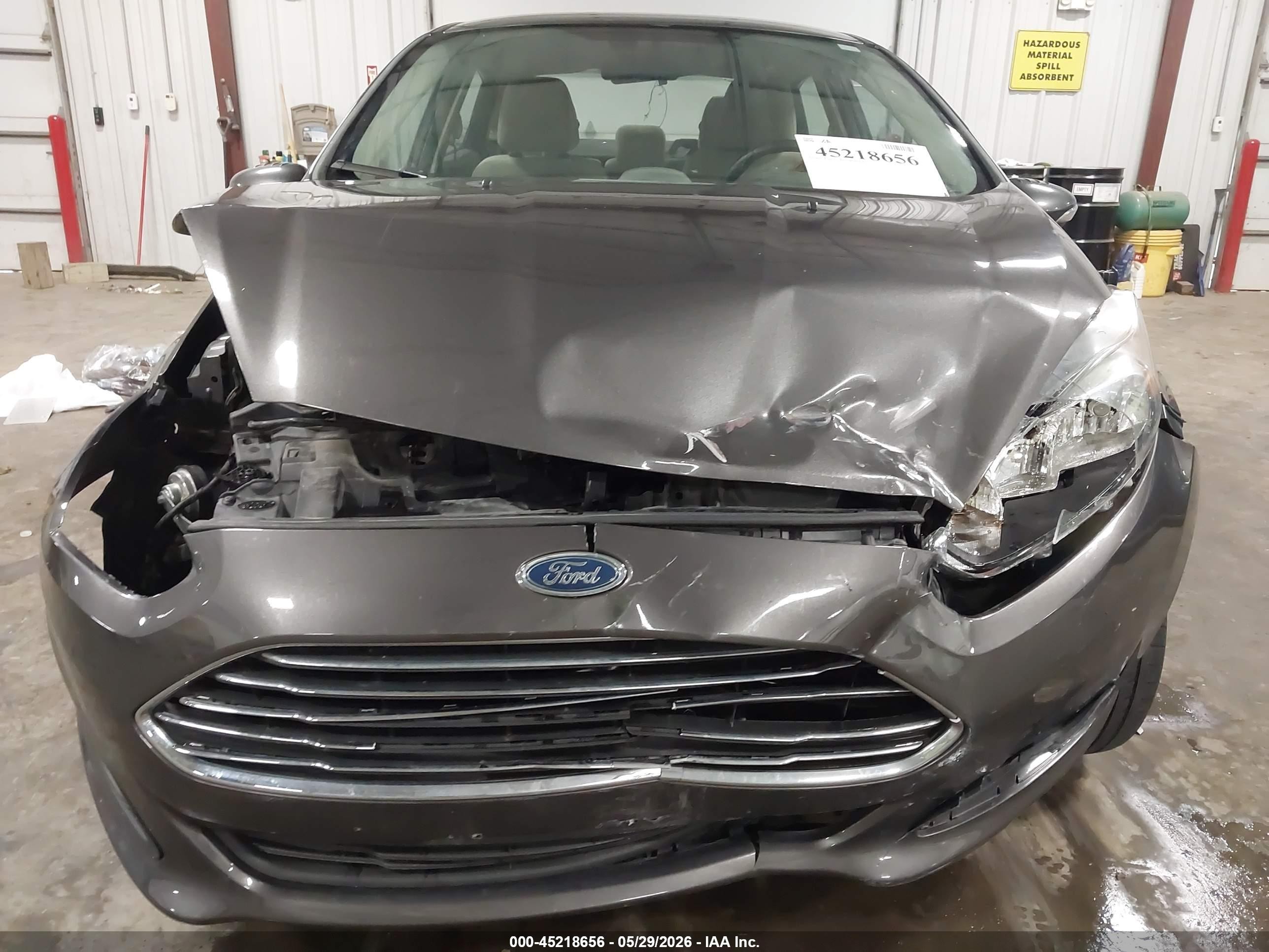 2015 Ford Fiesta Se Gray vin: 3FADP4BJ7FM141329