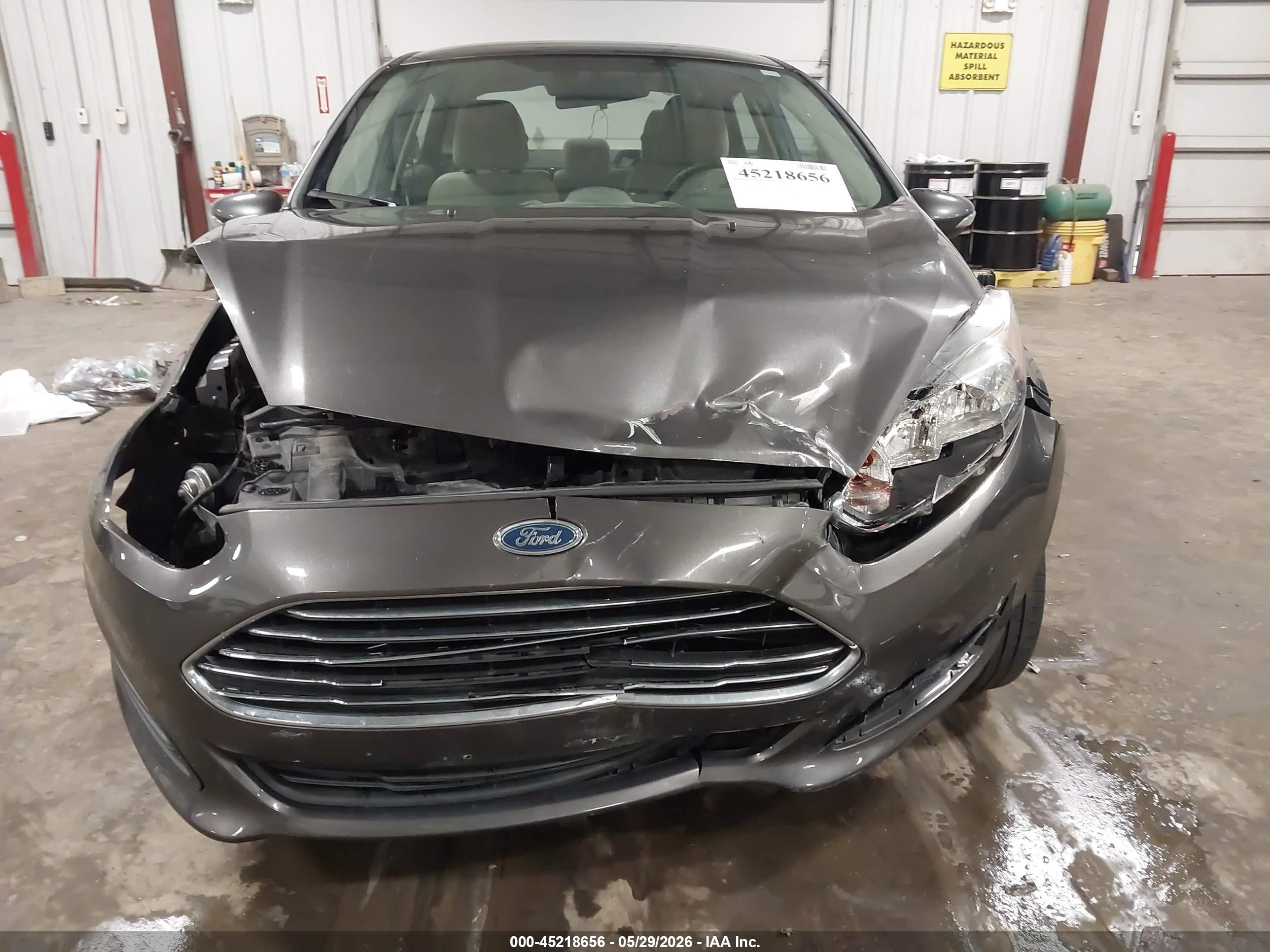 2015 Ford Fiesta Se Gray vin: 3FADP4BJ7FM141329
