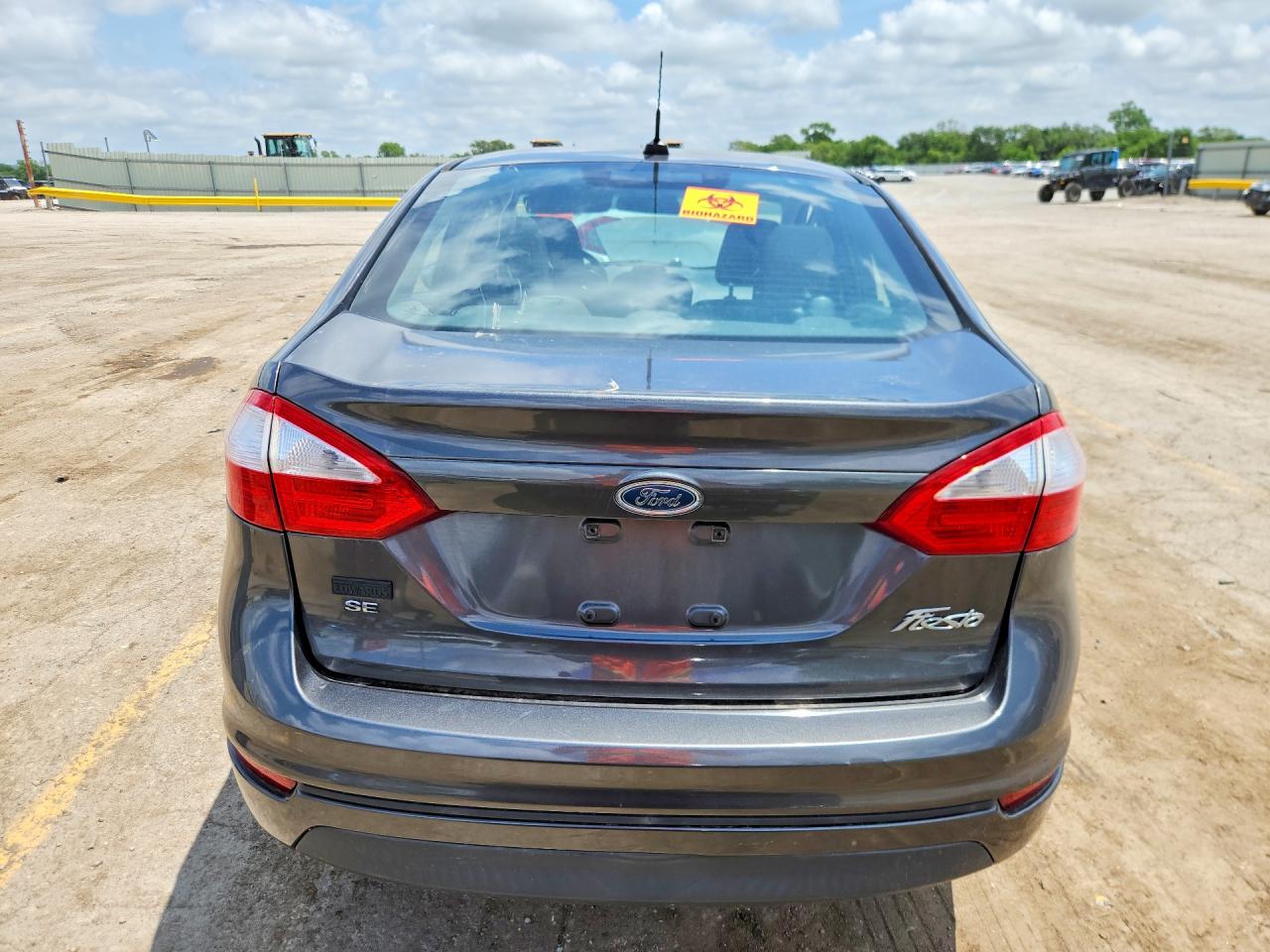 2015 Ford Fiesta Se Gray vin: 3FADP4BJ7FM161709