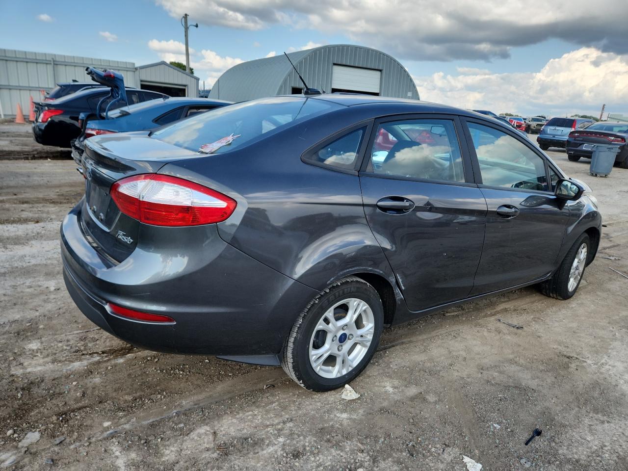 2015 Ford Fiesta Se Gray vin: 3FADP4BJ7FM175951