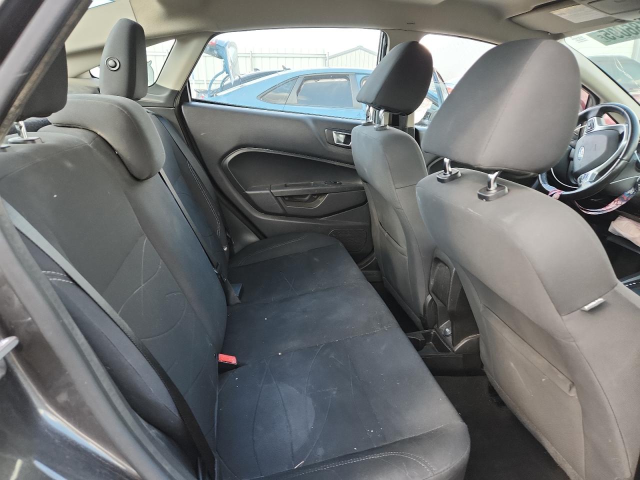 2015 Ford Fiesta Se Gray vin: 3FADP4BJ7FM175951